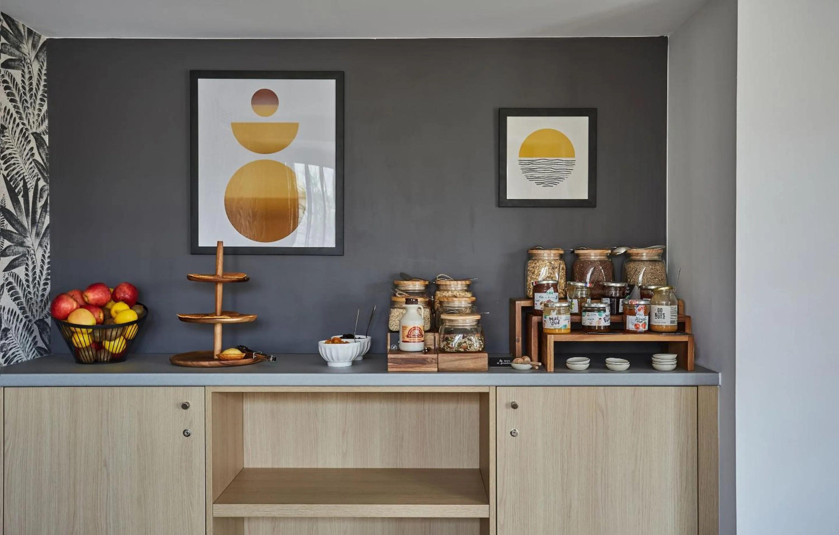 Breakfast in Appart'hôtel Odalys City - Nîmes Arènes - Palais des Congrès