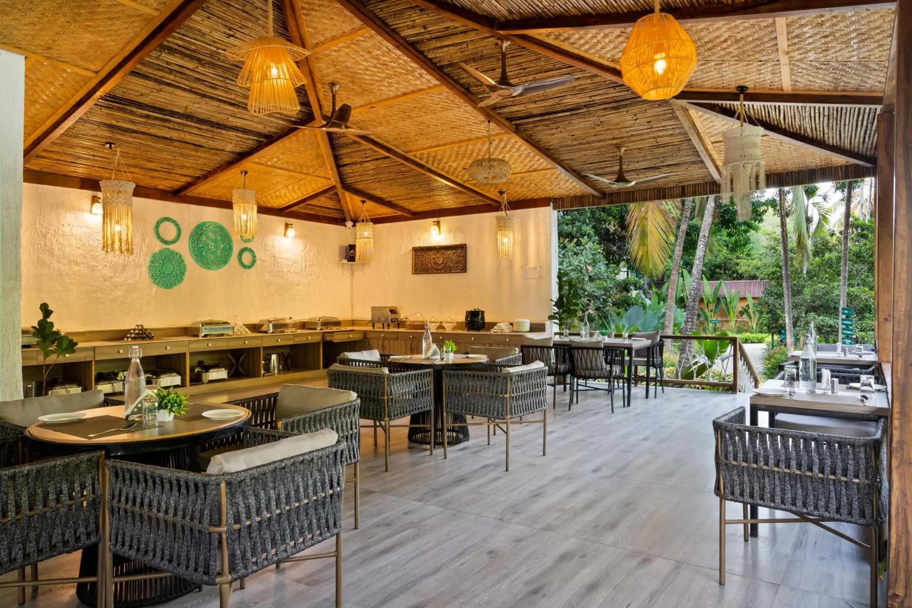 Restaurant/places to eat in Stone Wood Premier Dandeli Restaurant/places to eat in Stone Wood Premier Dandeli