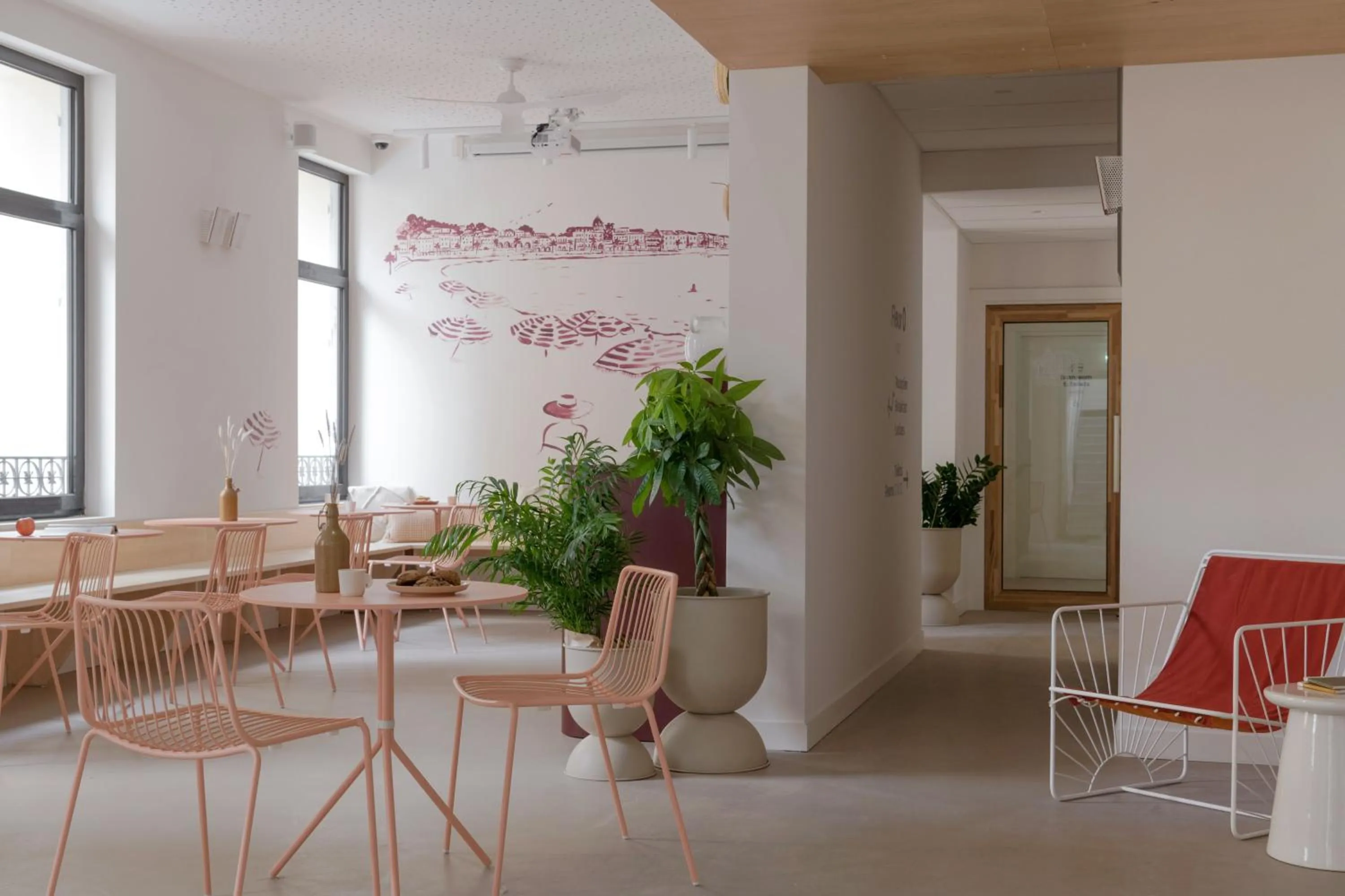 Restaurant/places to eat in SLO Hostel Nice