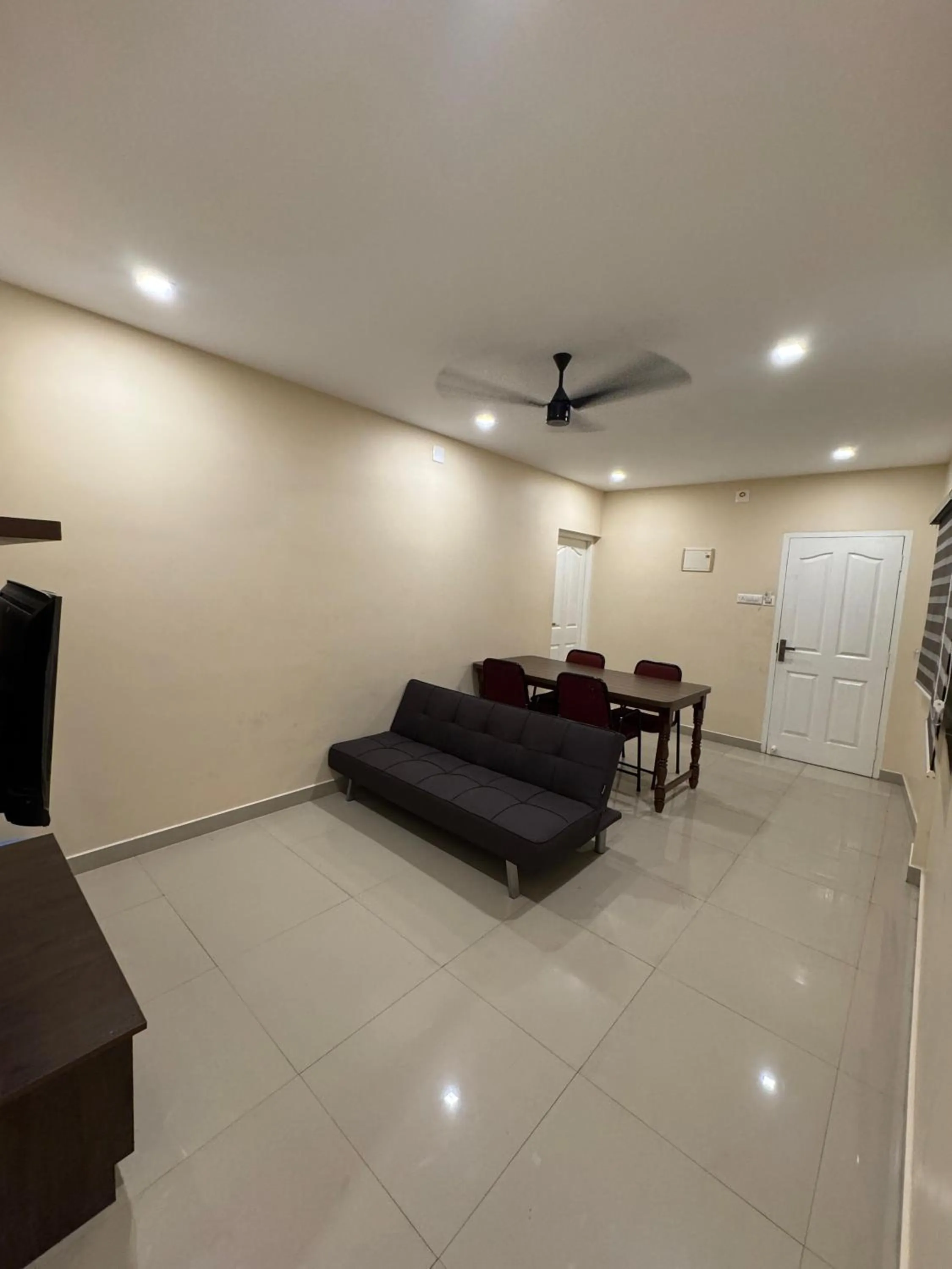 TV and multimedia in Heres Haut Residency