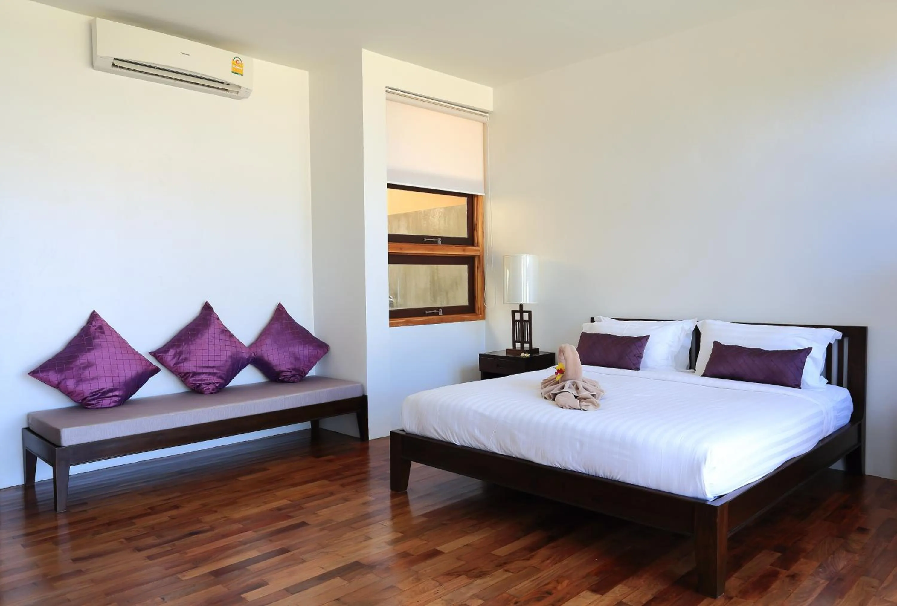 Bed in Bundhaya Villas