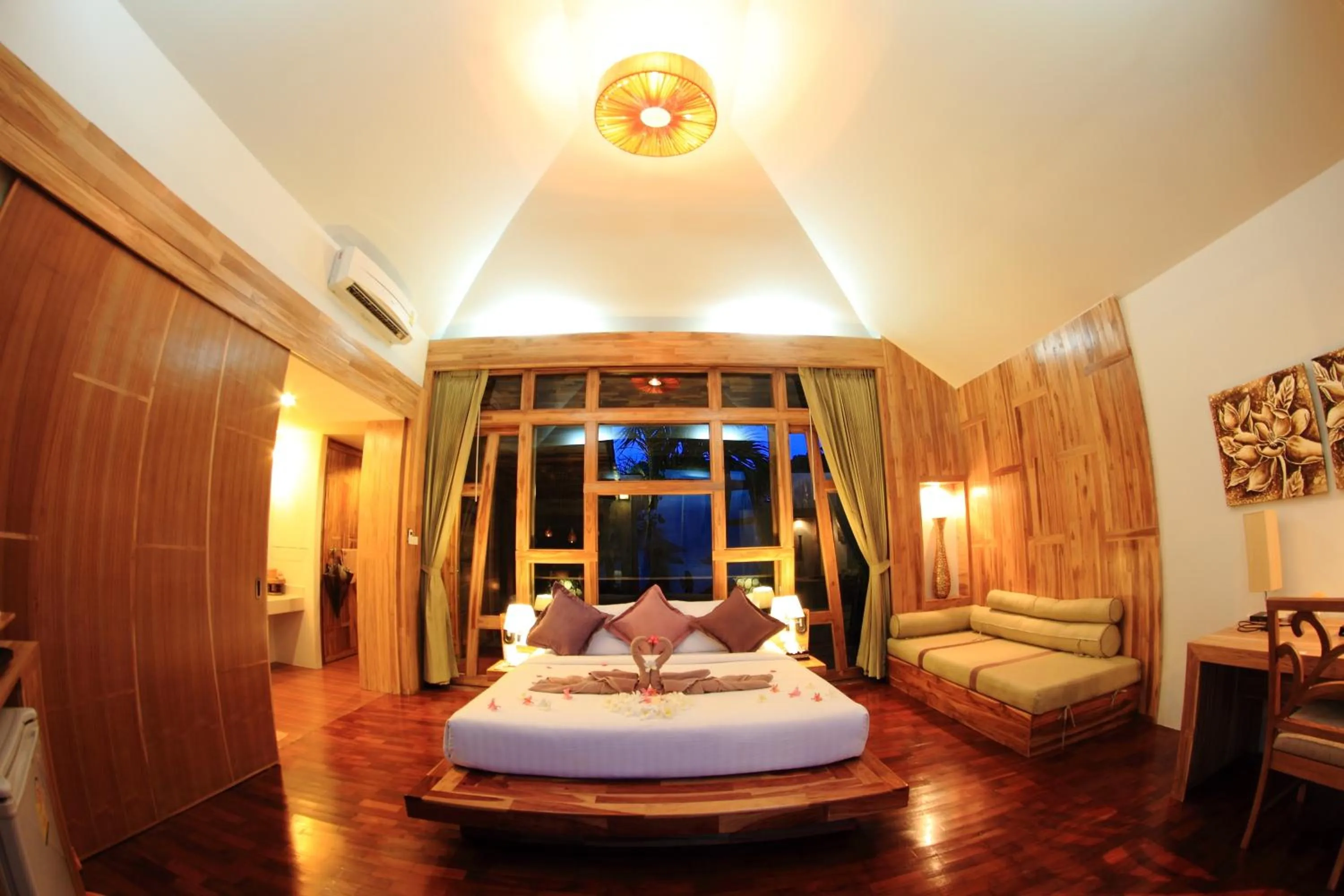 Bed in Bundhaya Villas
