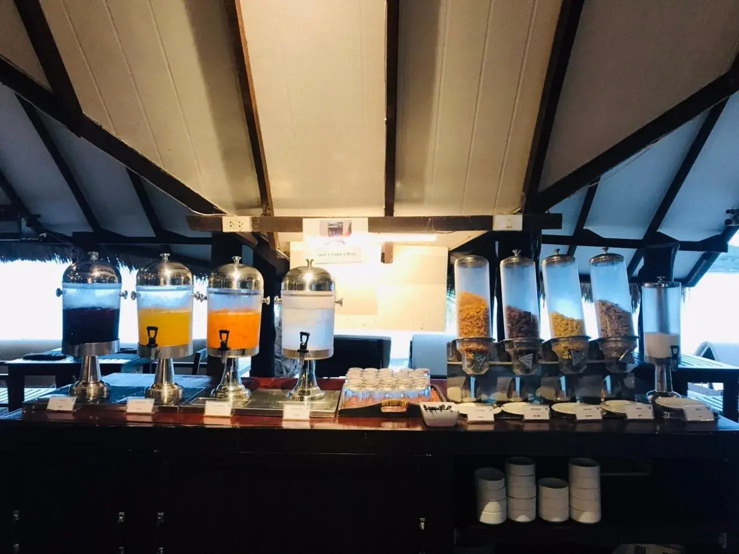 Restaurant/places to eat in Bundhaya Villas Restaurant/places to eat in Bundhaya Villas