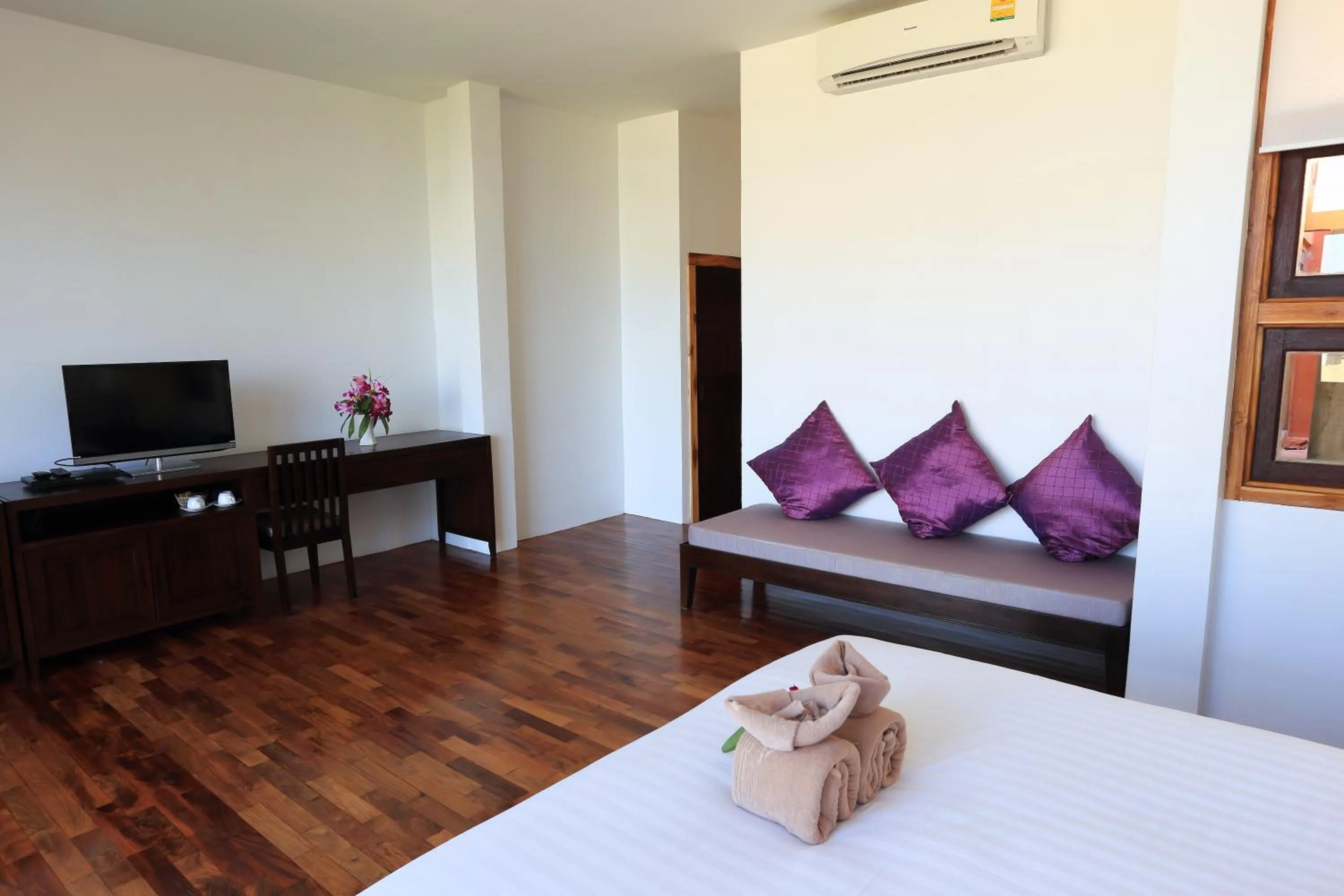 TV and multimedia, Bed in Bundhaya Villas