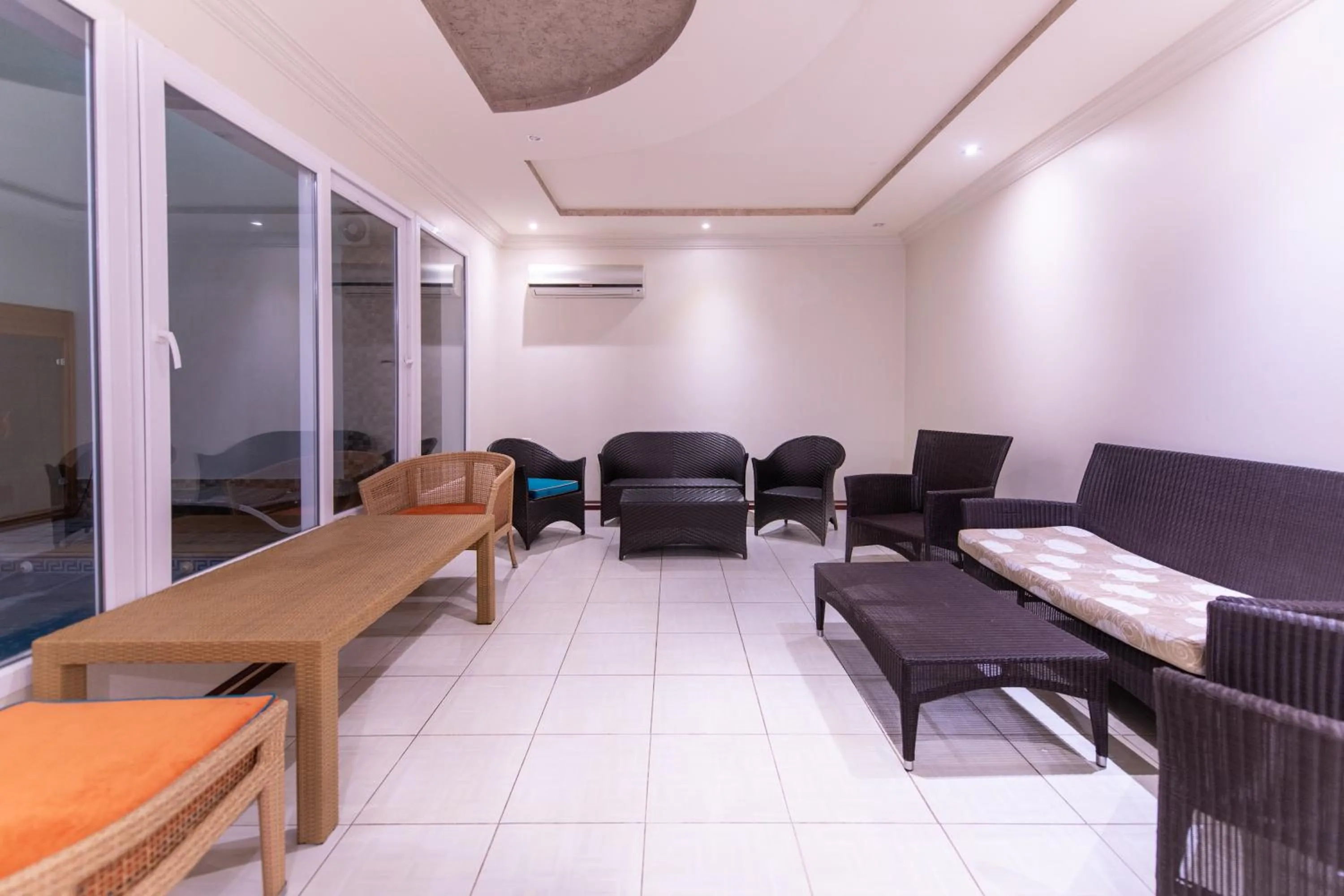 Seating area in Meral Oasis Resort Taif