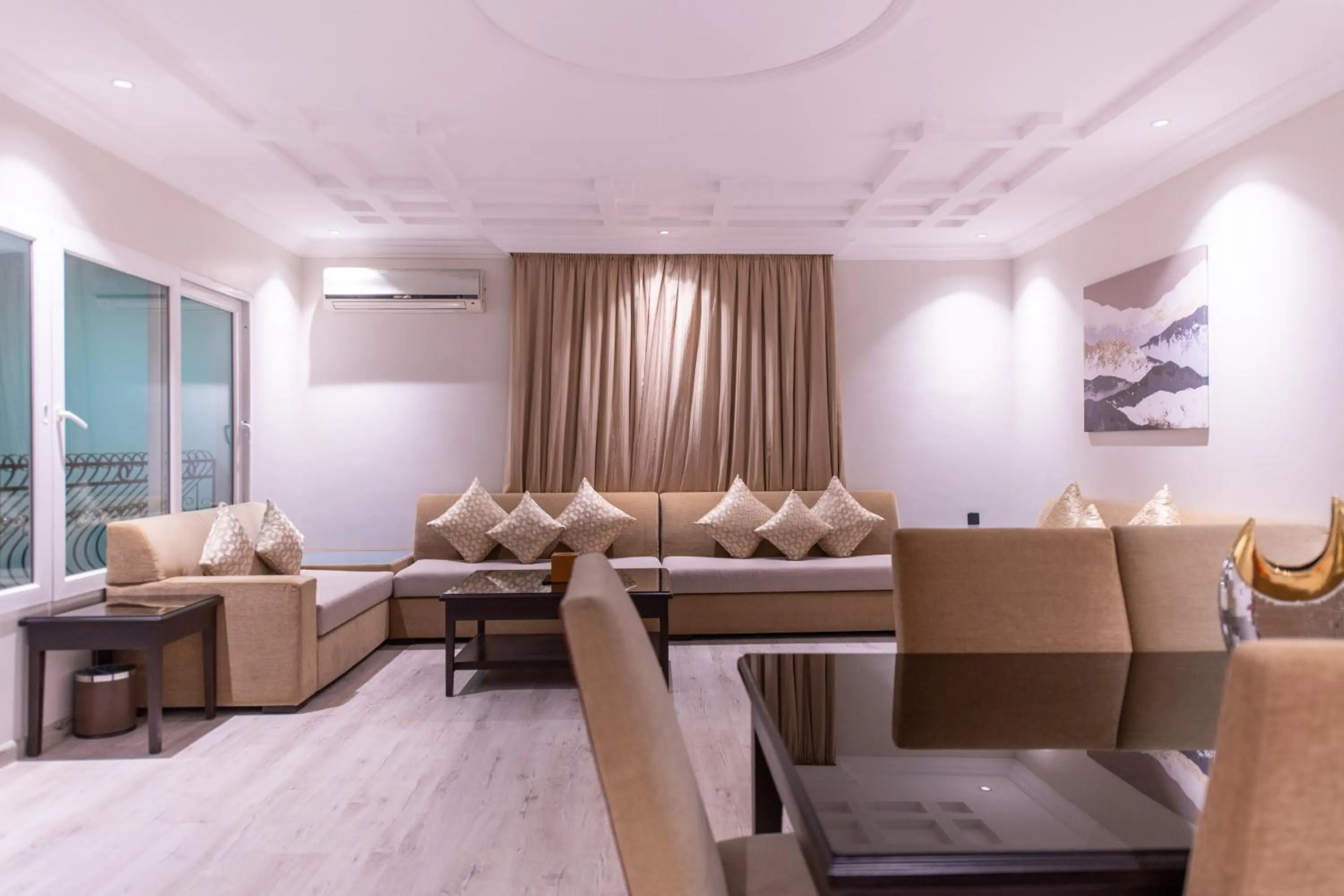 TV and multimedia in Meral Oasis Resort Taif