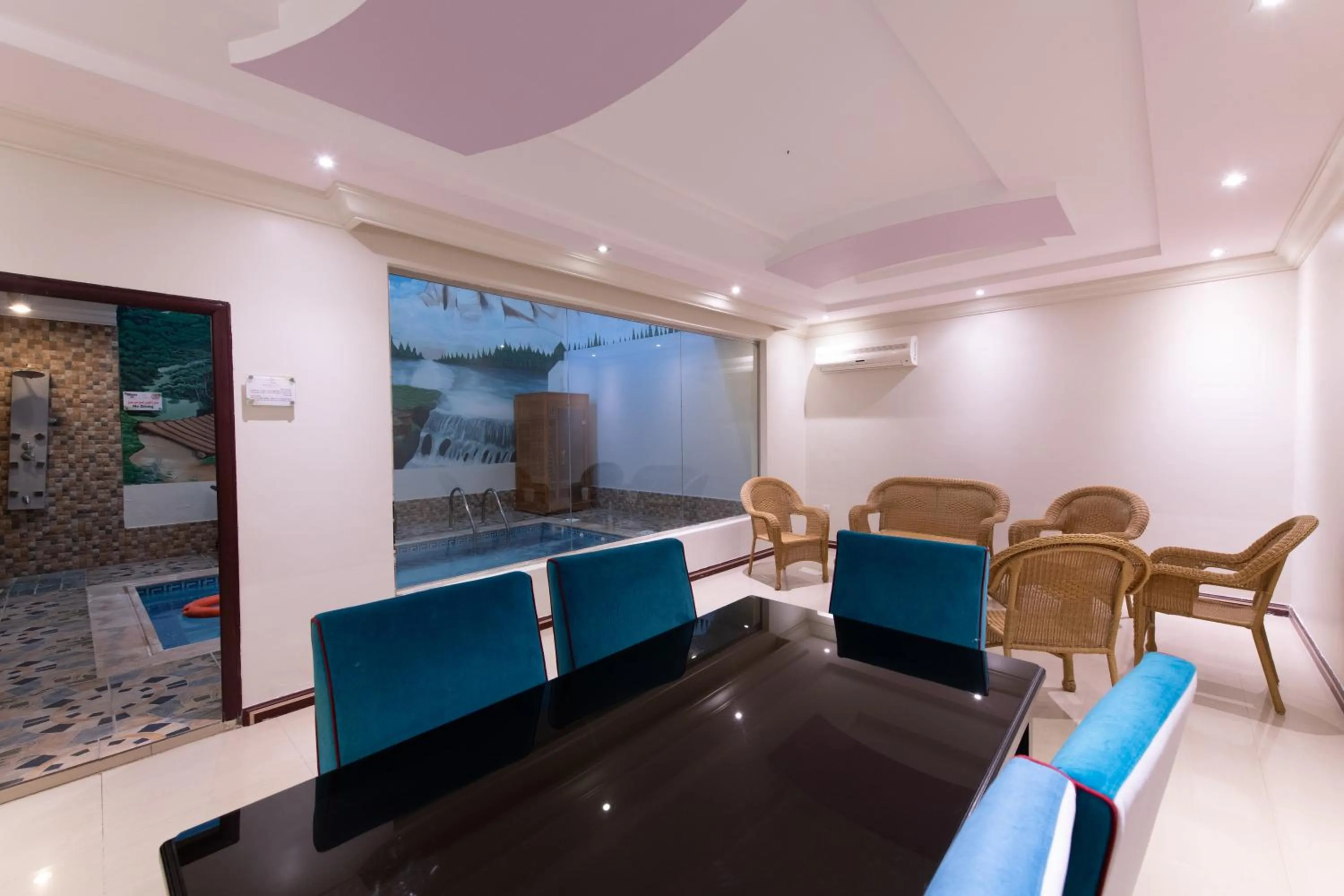 Seating area in Meral Oasis Resort Taif