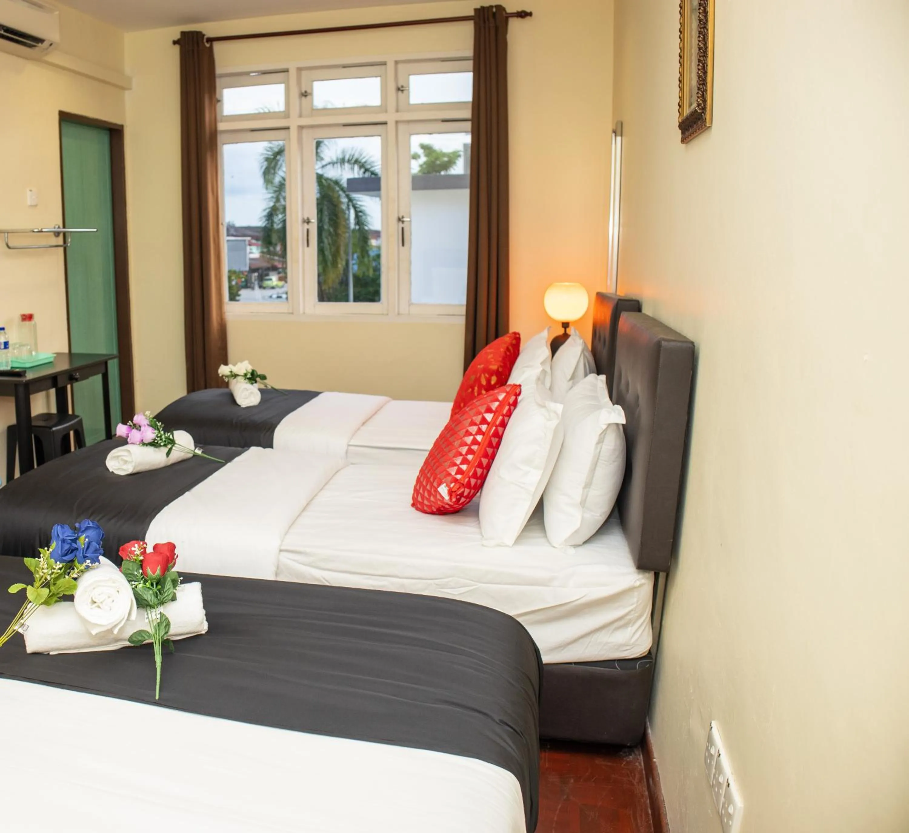 Bed in Sweet Inn Guest House