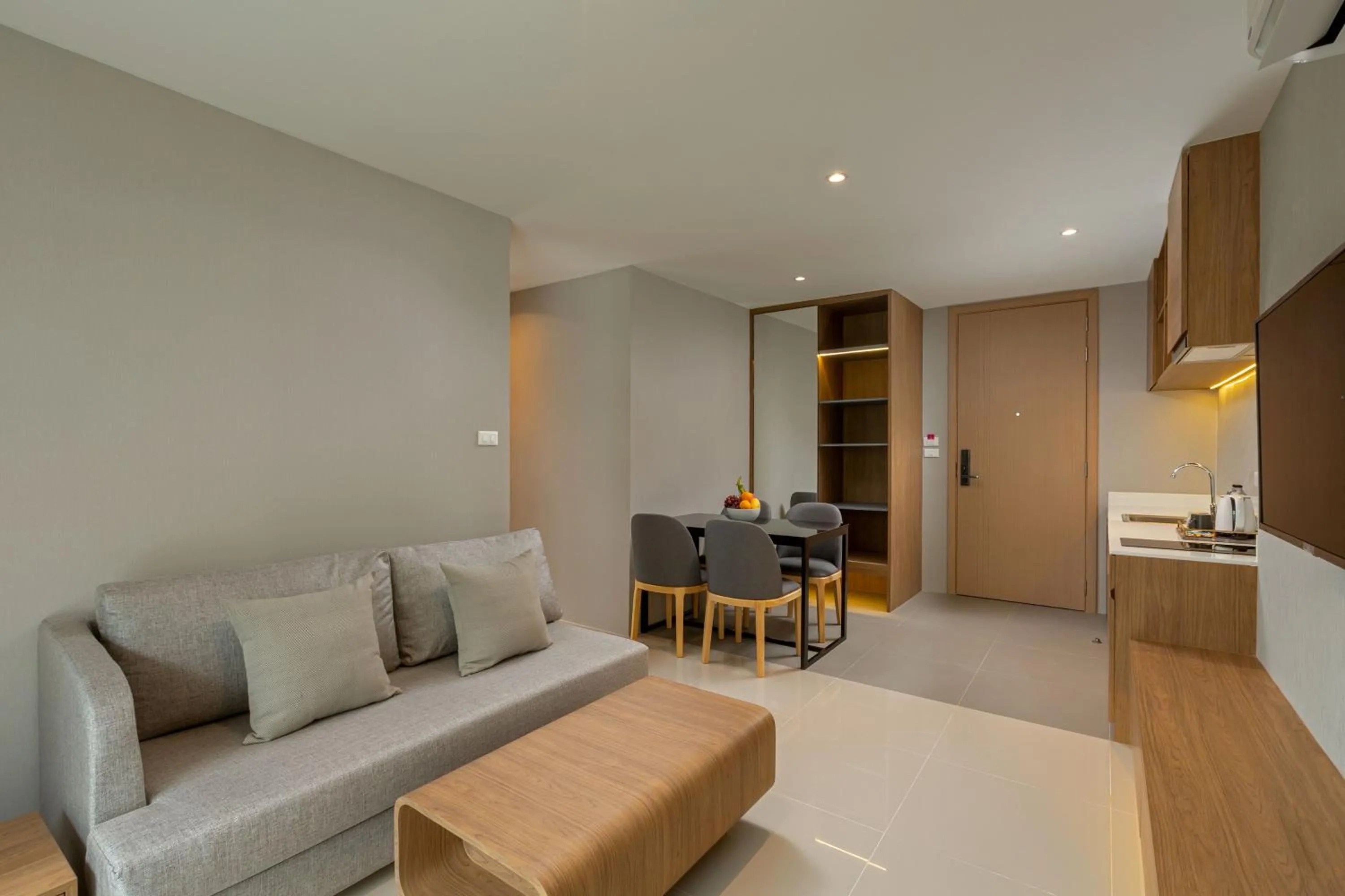 TV and multimedia in Wyndham Garden Naithon Phuket