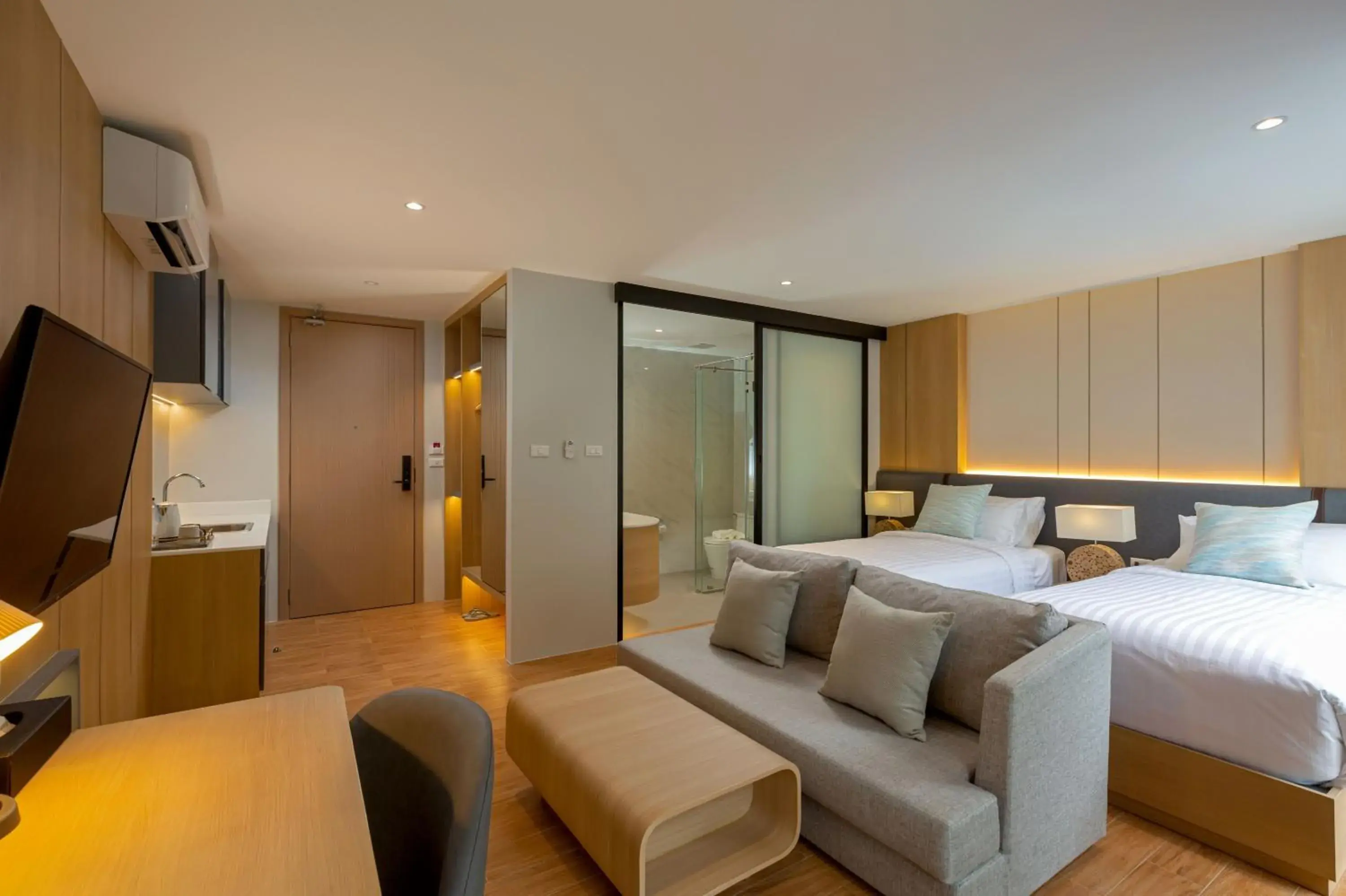 Deluxe Twin Room in Wyndham Garden Naithon Phuket Deluxe Twin Room in Wyndham Garden Naithon Phuket