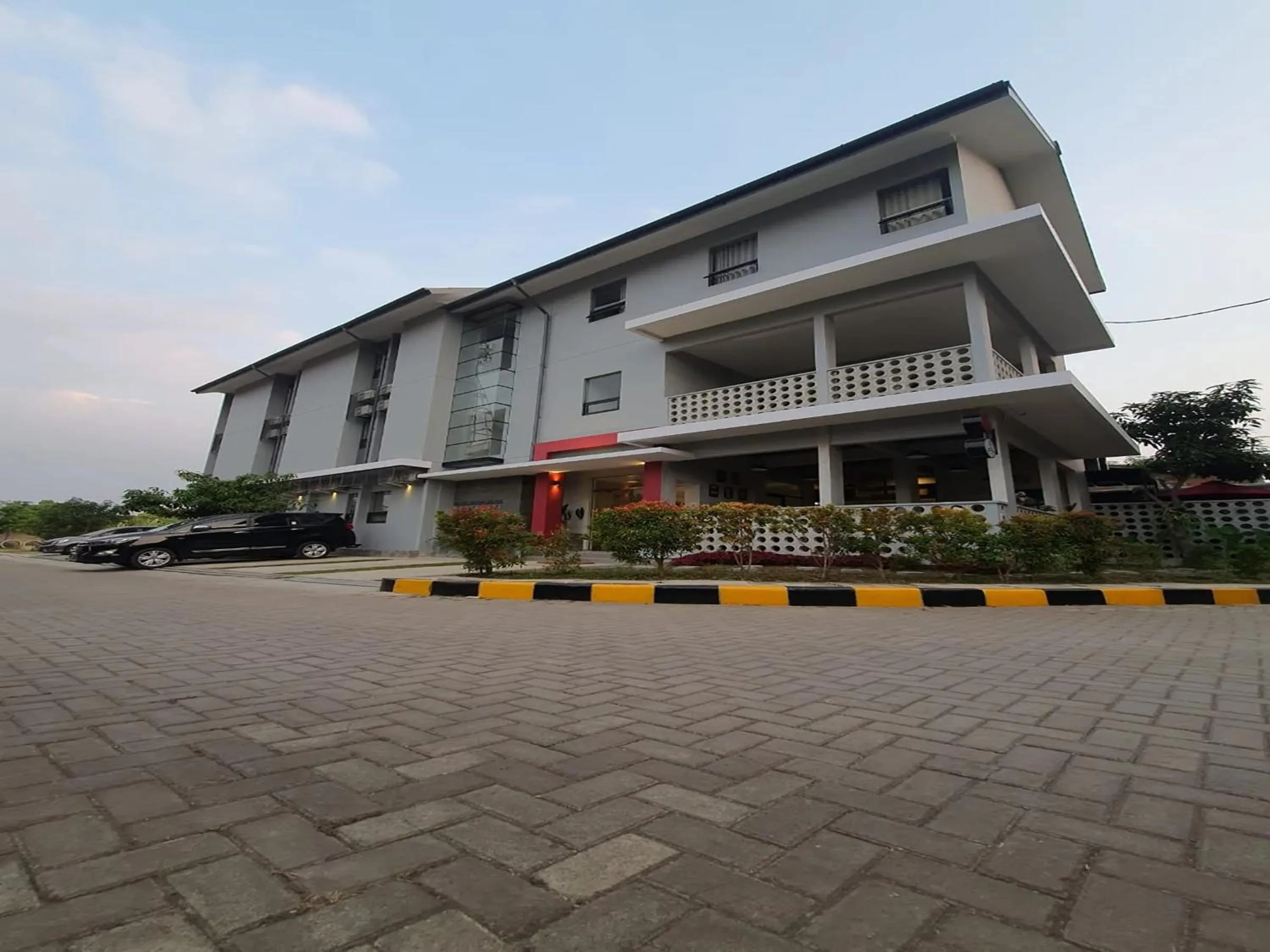 Property building in The Cluster Harris