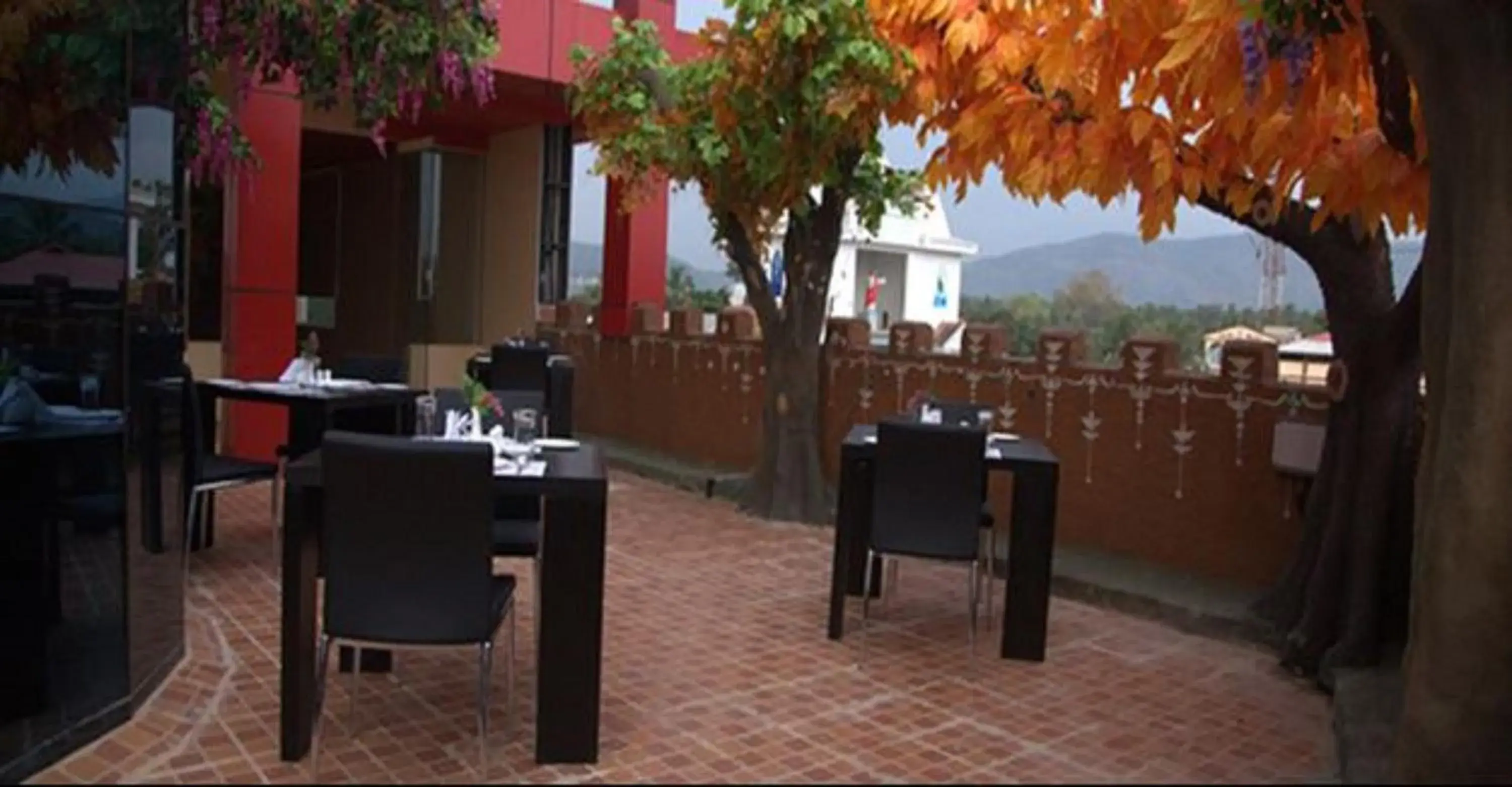 Restaurant/places to eat in Hotel Hiton Restaurant/places to eat in Hotel Hiton