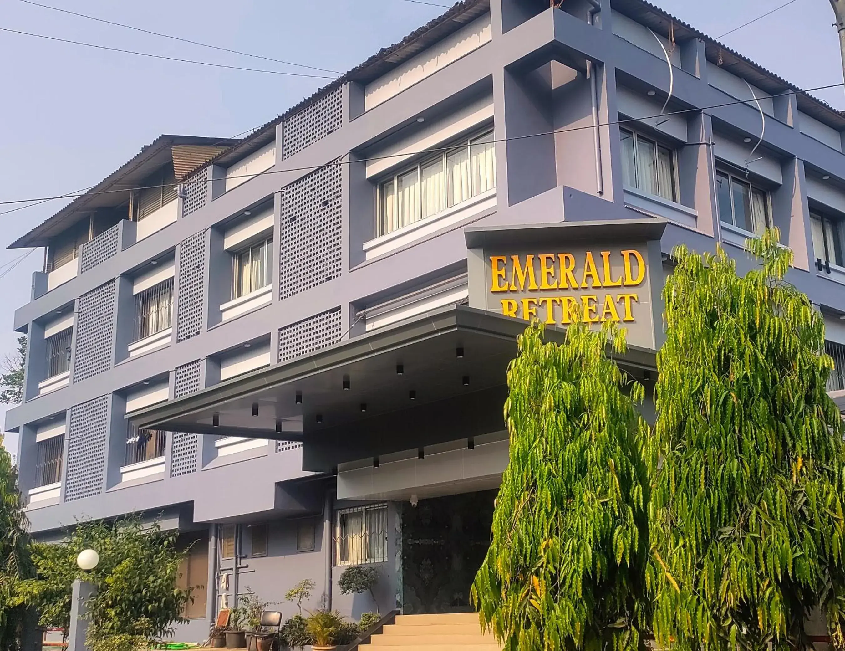 Property building in Emerald Retreat Property building in Emerald Retreat