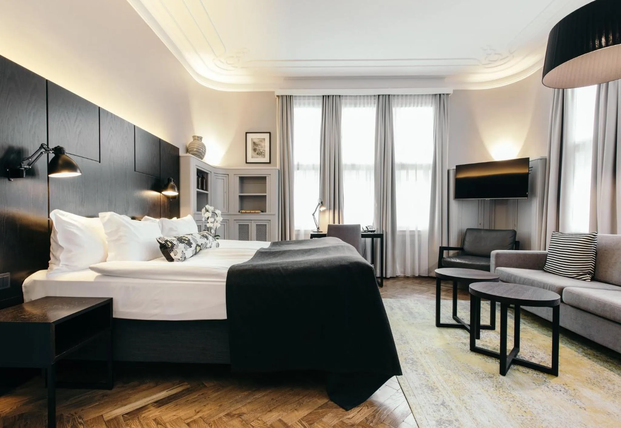 Bedroom, Bed in Apótek Hotel Reykjavík by Keahotels