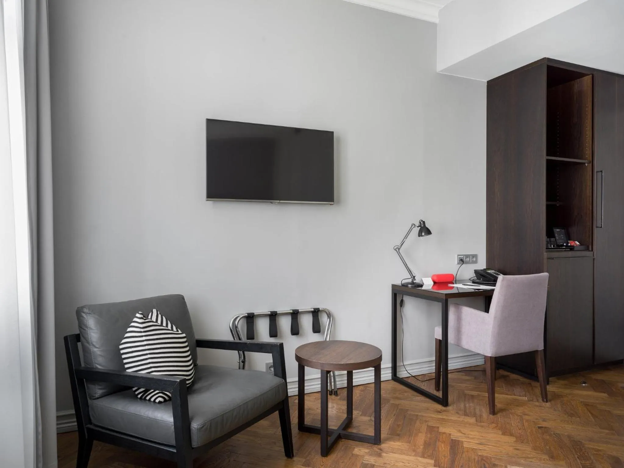 Bedroom in Apótek Hotel Reykjavík by Keahotels