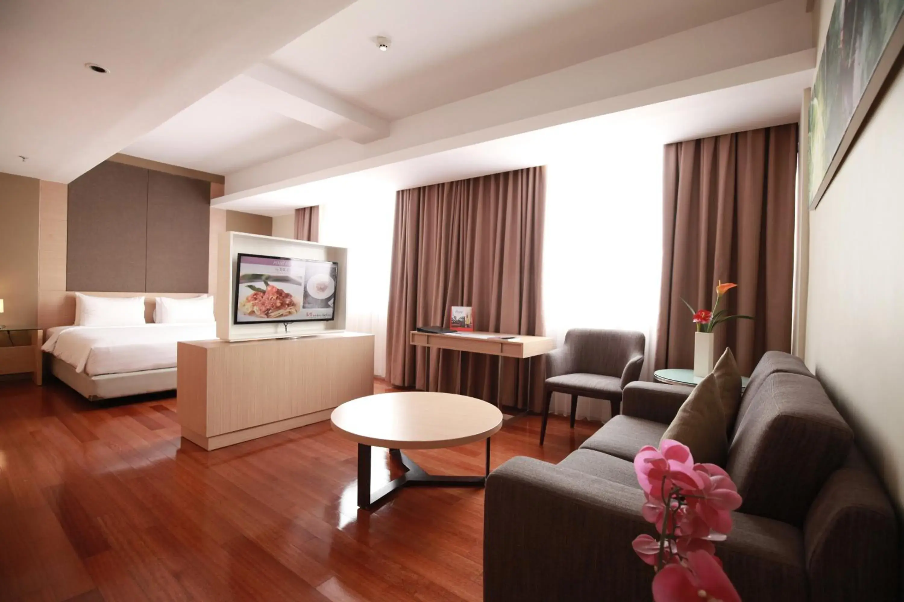 Suite in Swiss-Belinn Airport Jakarta Suite in Swiss-Belinn Airport Jakarta