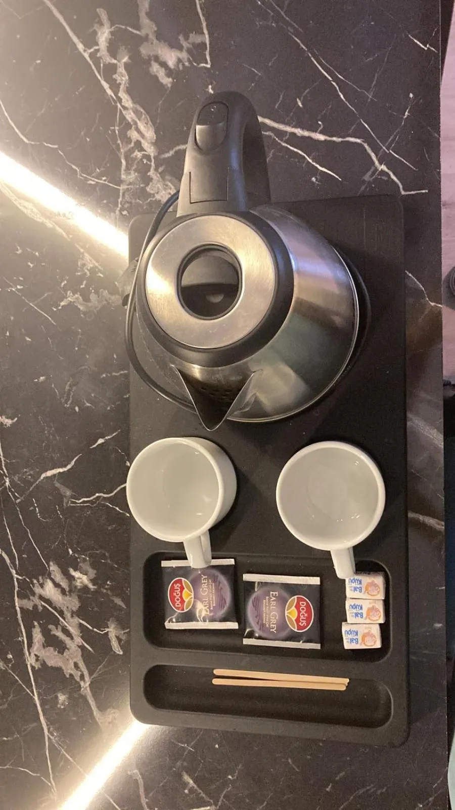 Coffee/tea facilities in Cevvo Hotel