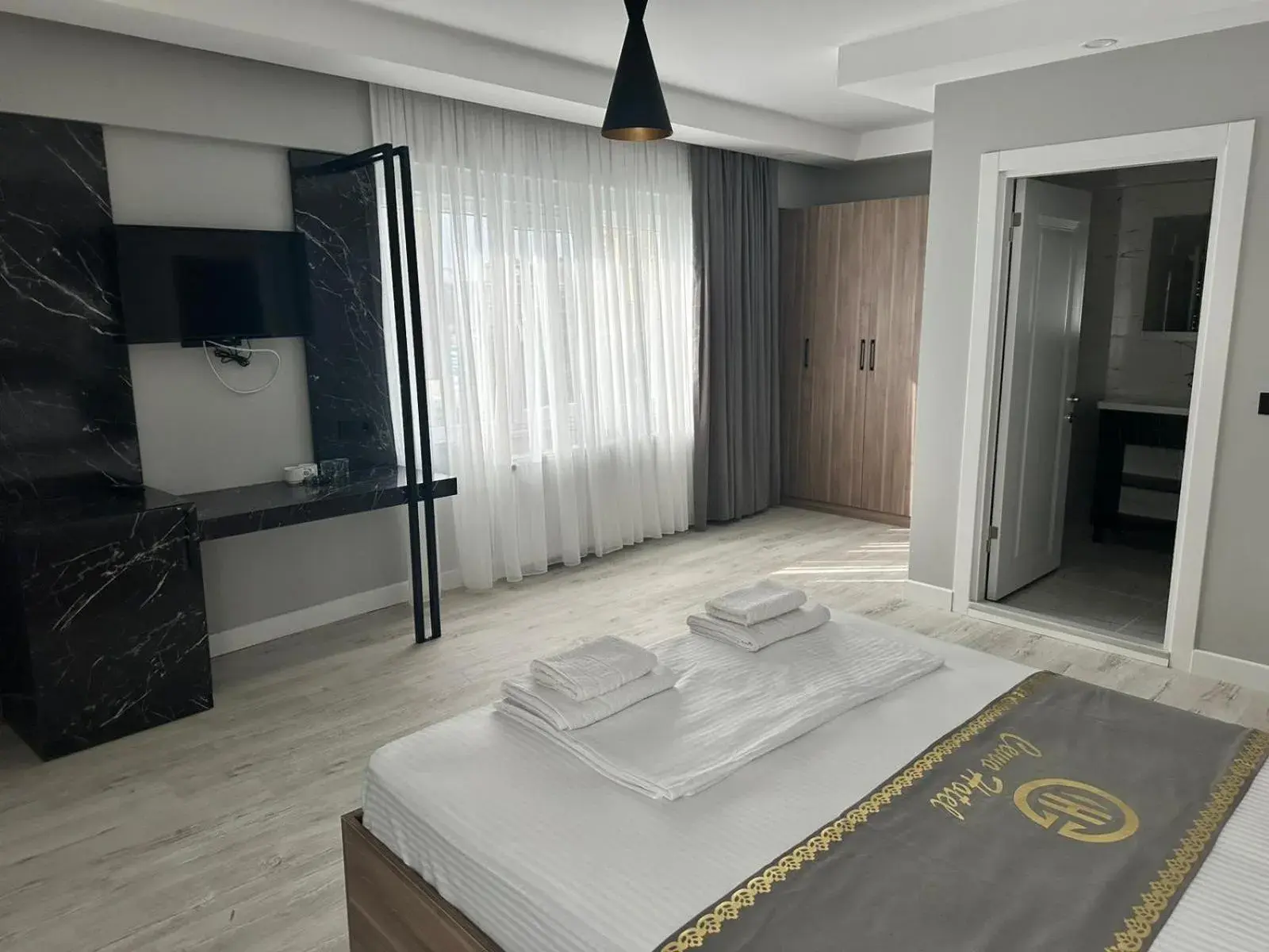 TV and multimedia, Bed in Cevvo Hotel TV and multimedia, Bed in Cevvo Hotel