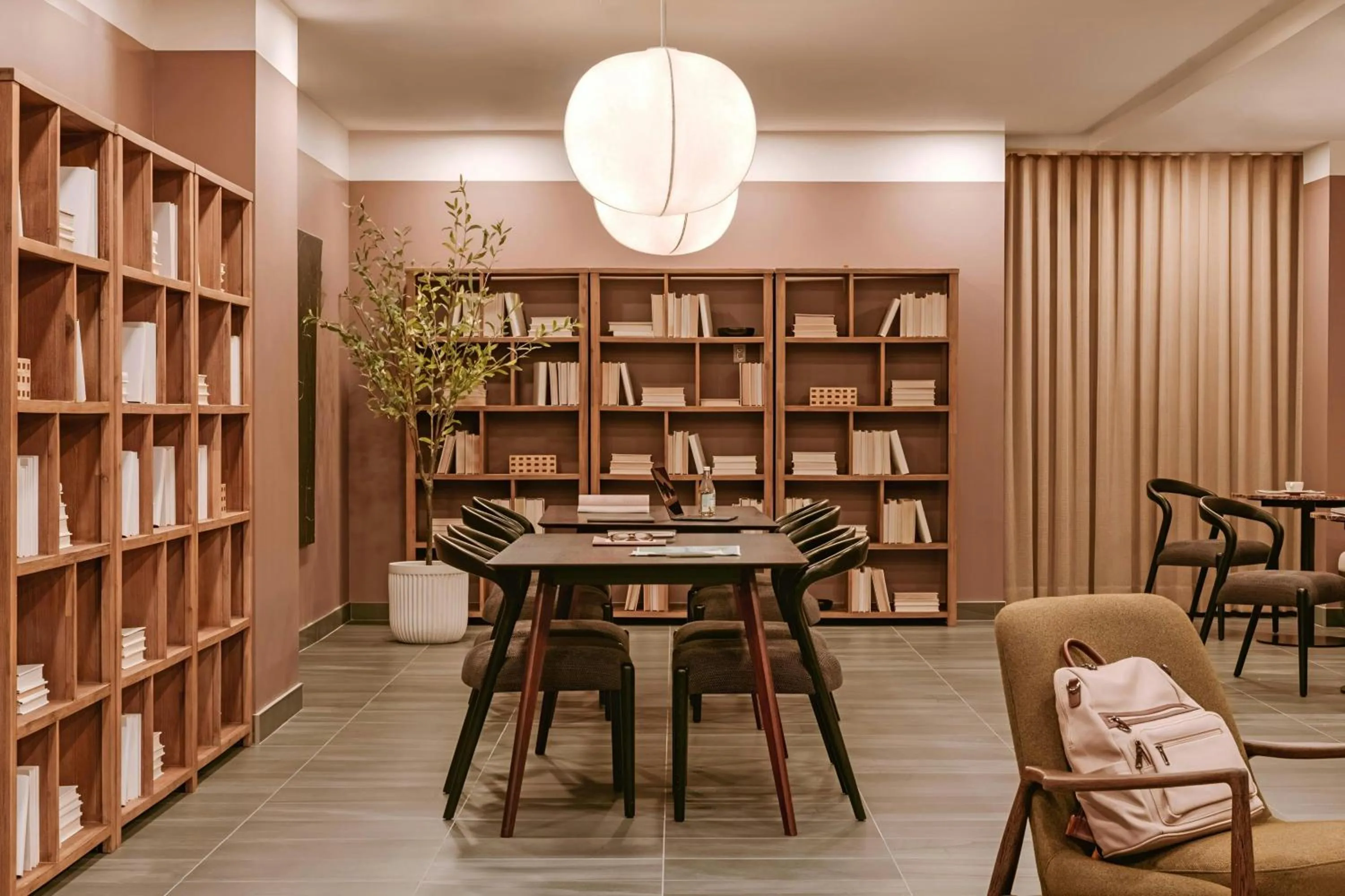 Lounge or bar in Sonder by Marriott Bonvoy Arlo Apartments Downtown