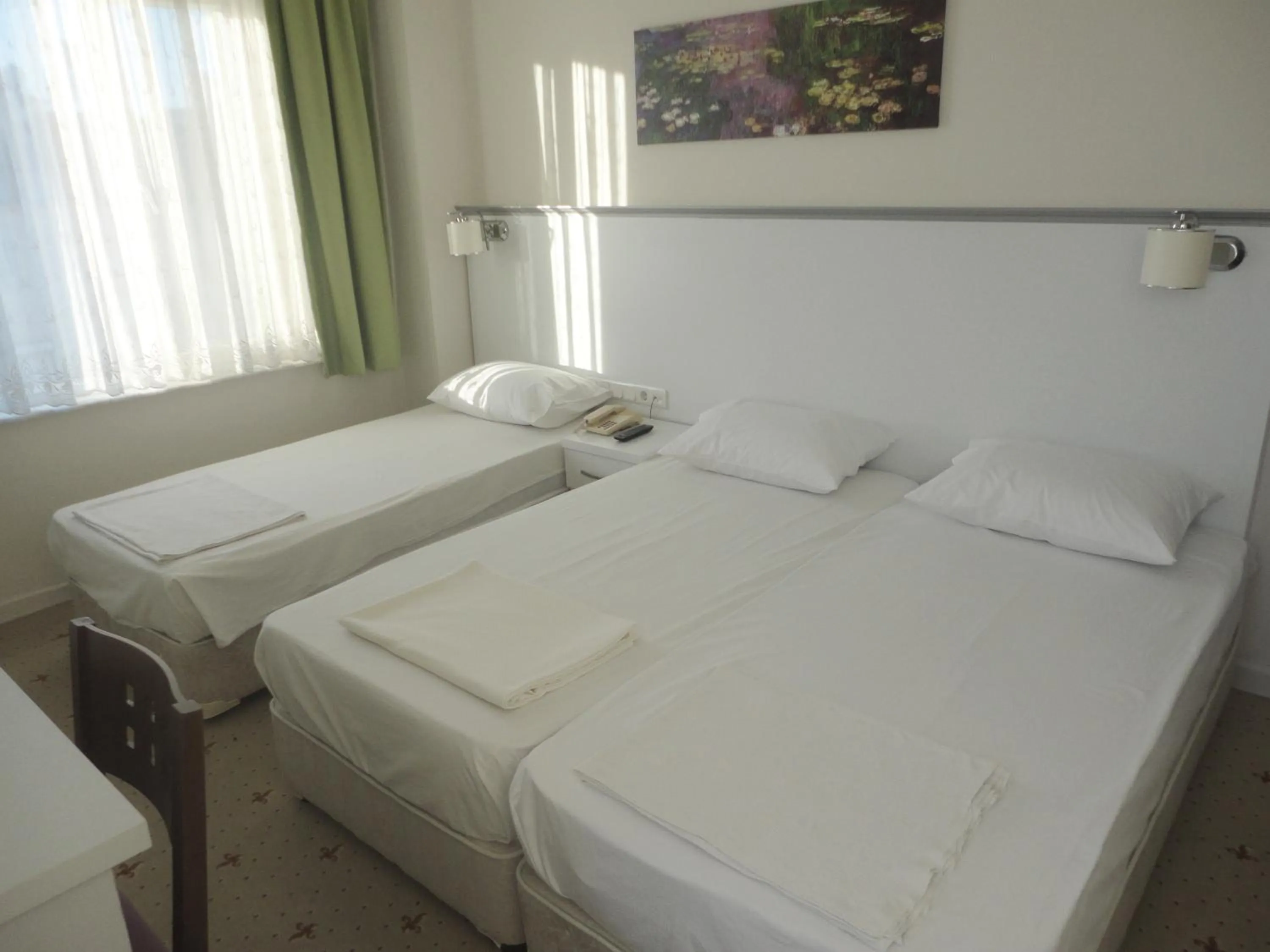 Photo of the whole room, Bed in Cicek Hotel & Apartments