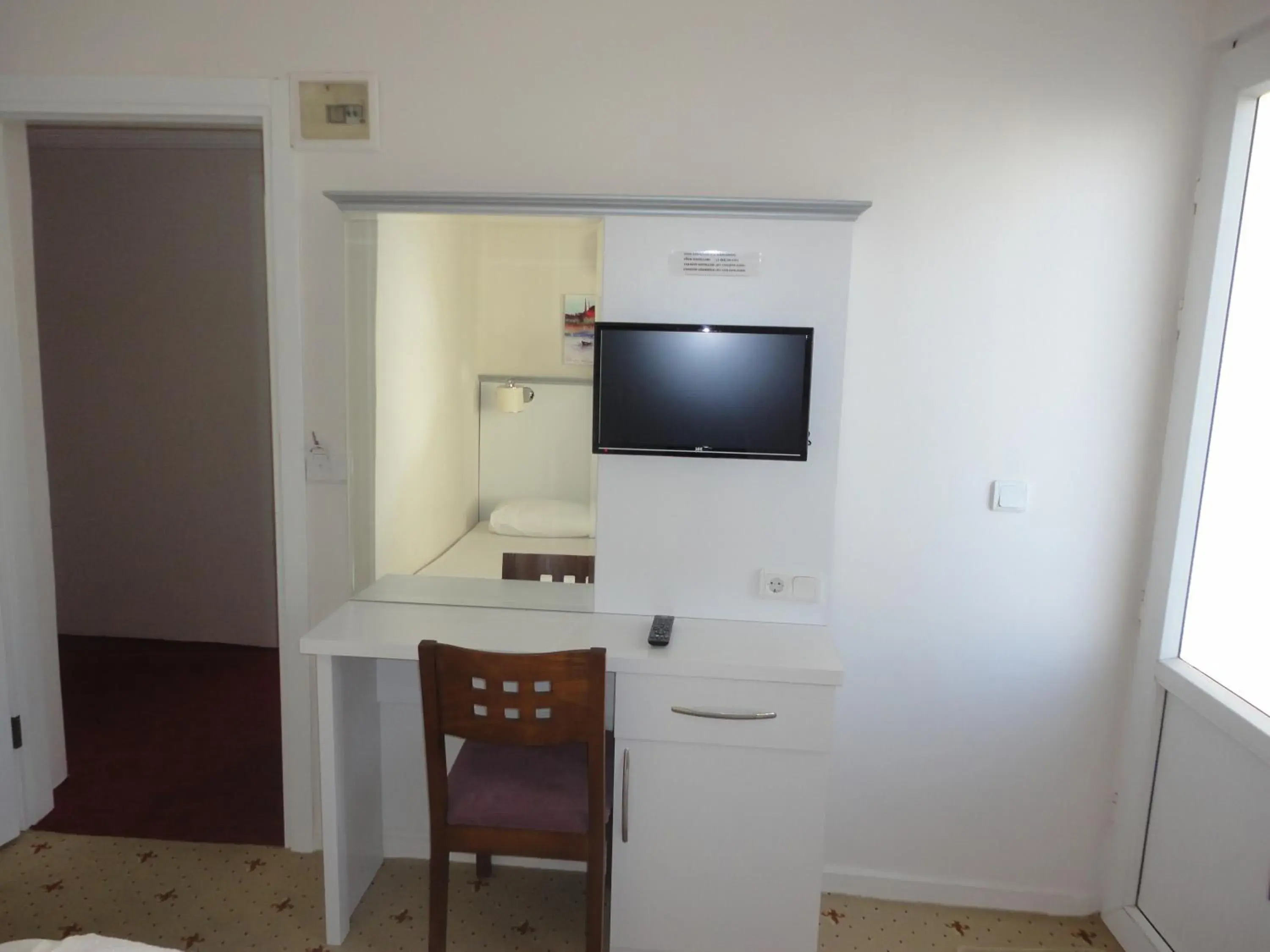 Economy Twin Room in Cicek Hotel & Apartments Economy Twin Room in Cicek Hotel & Apartments