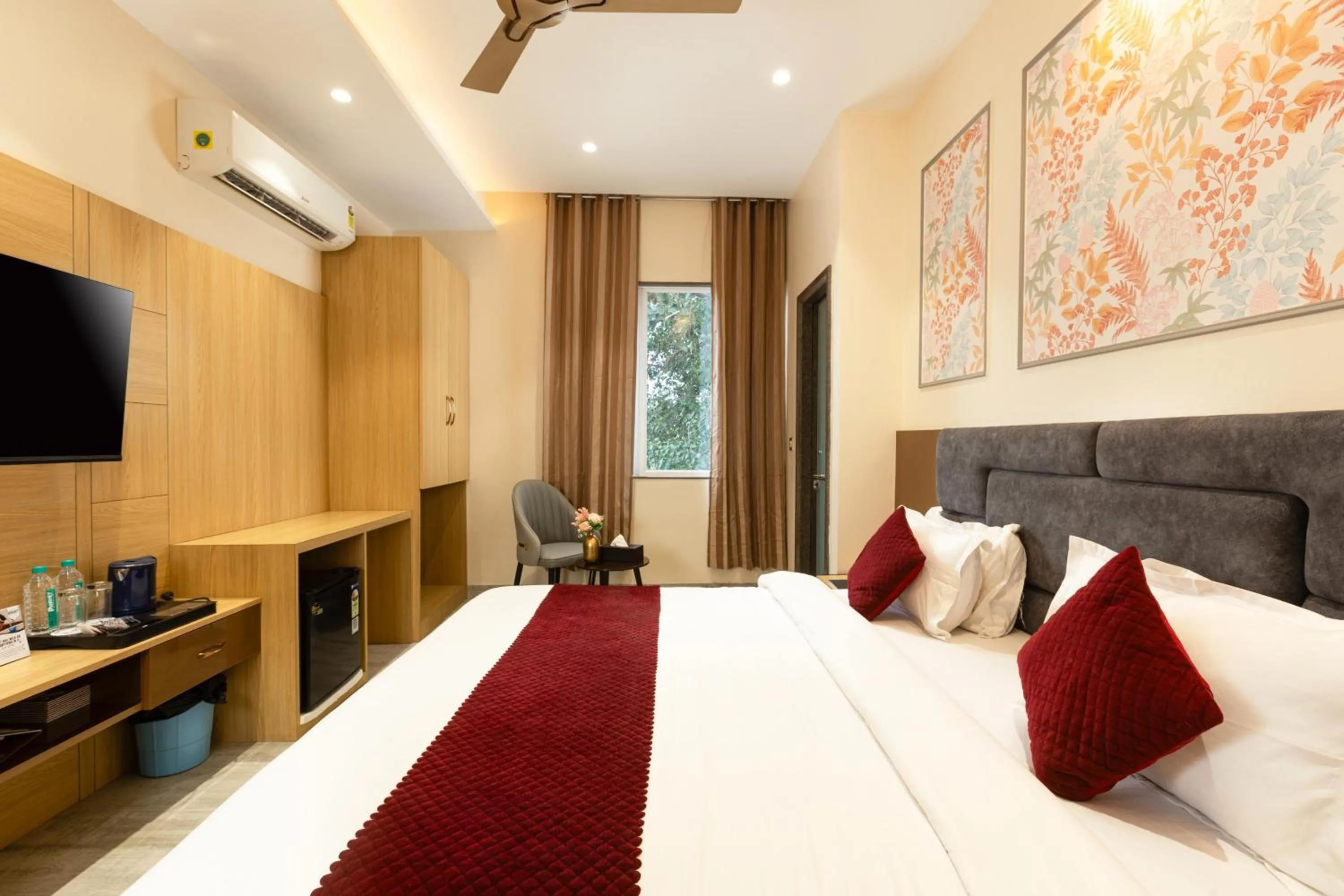Bed in asar hotel Varanasi