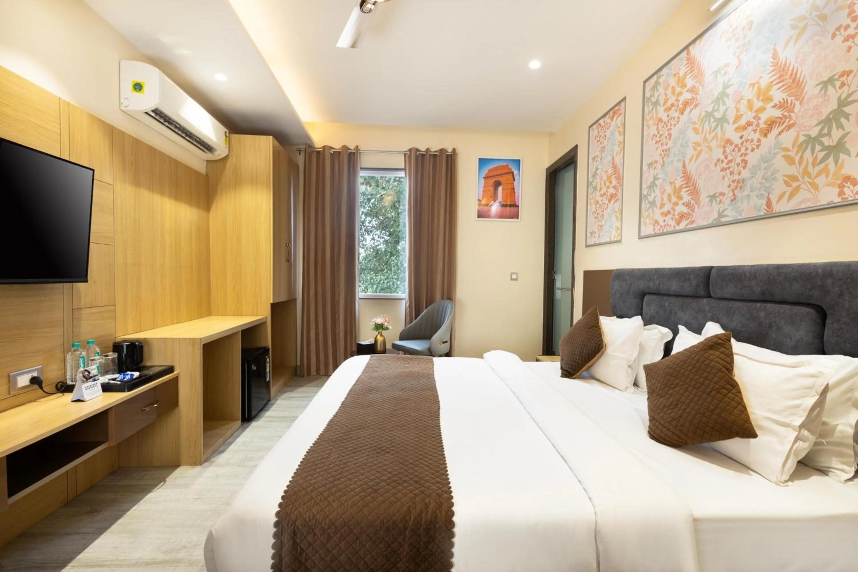 Bed in asar hotel Varanasi