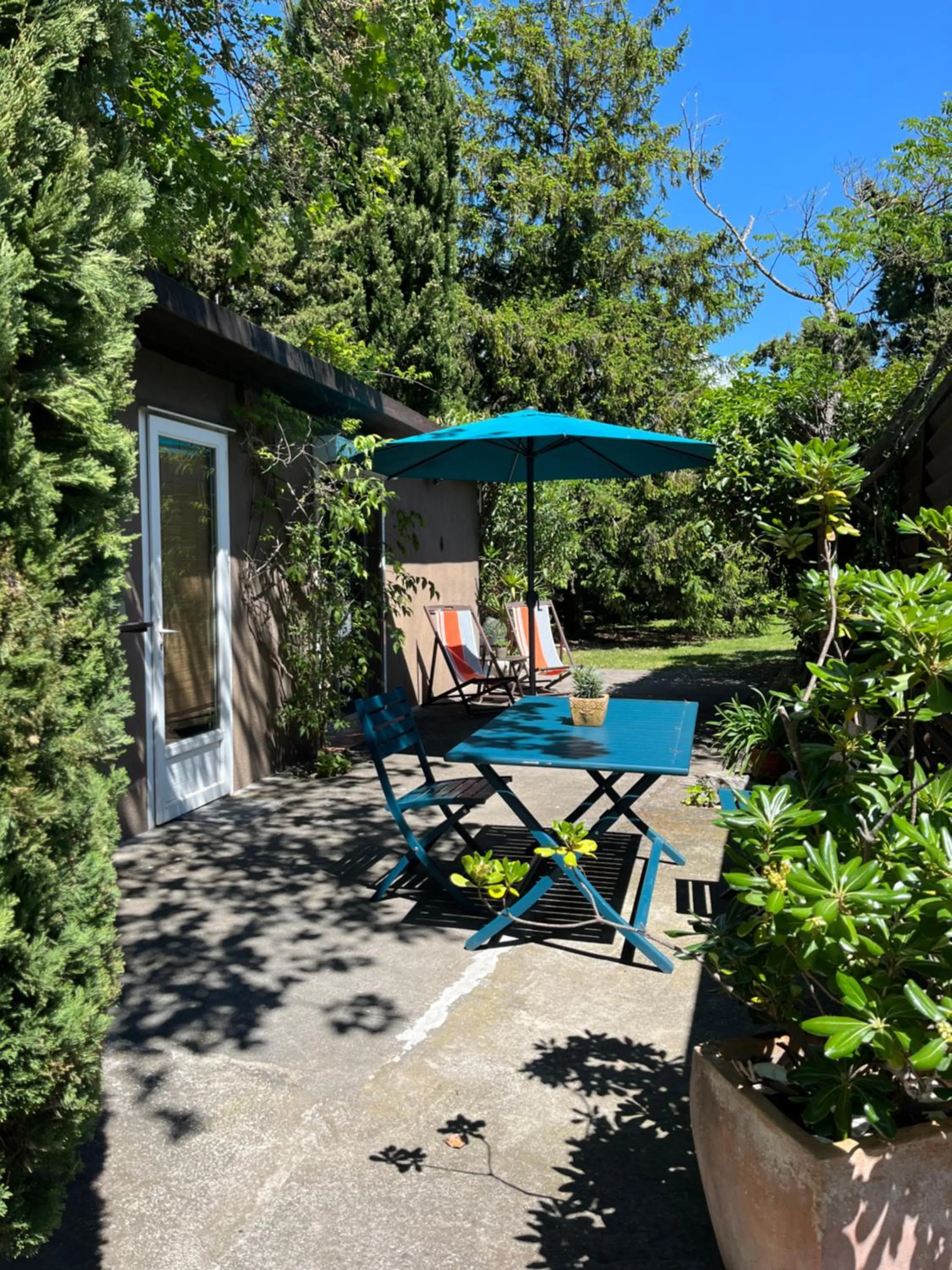Patio in Le Mas de Bertagne