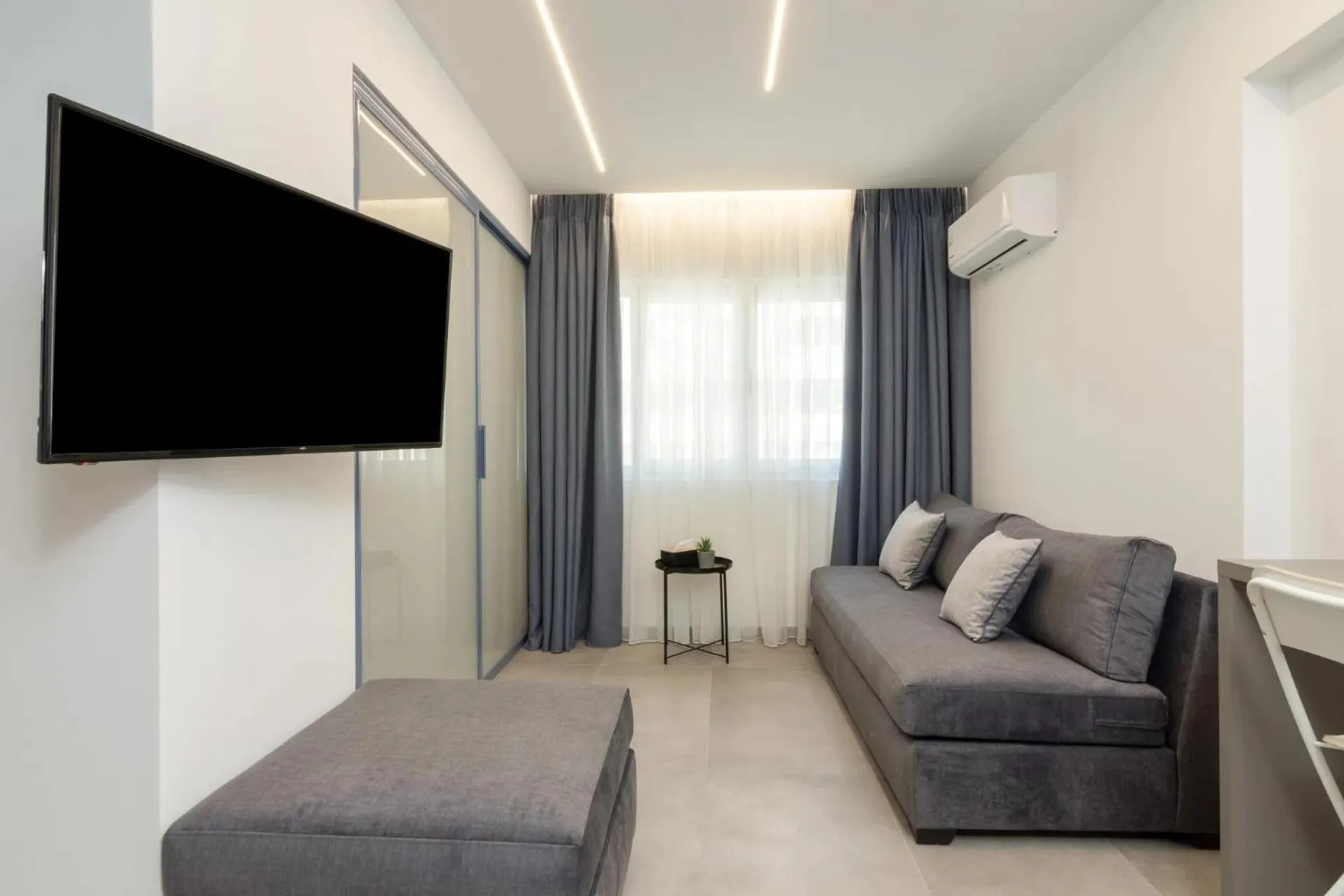 Athens Theatrou Apartments