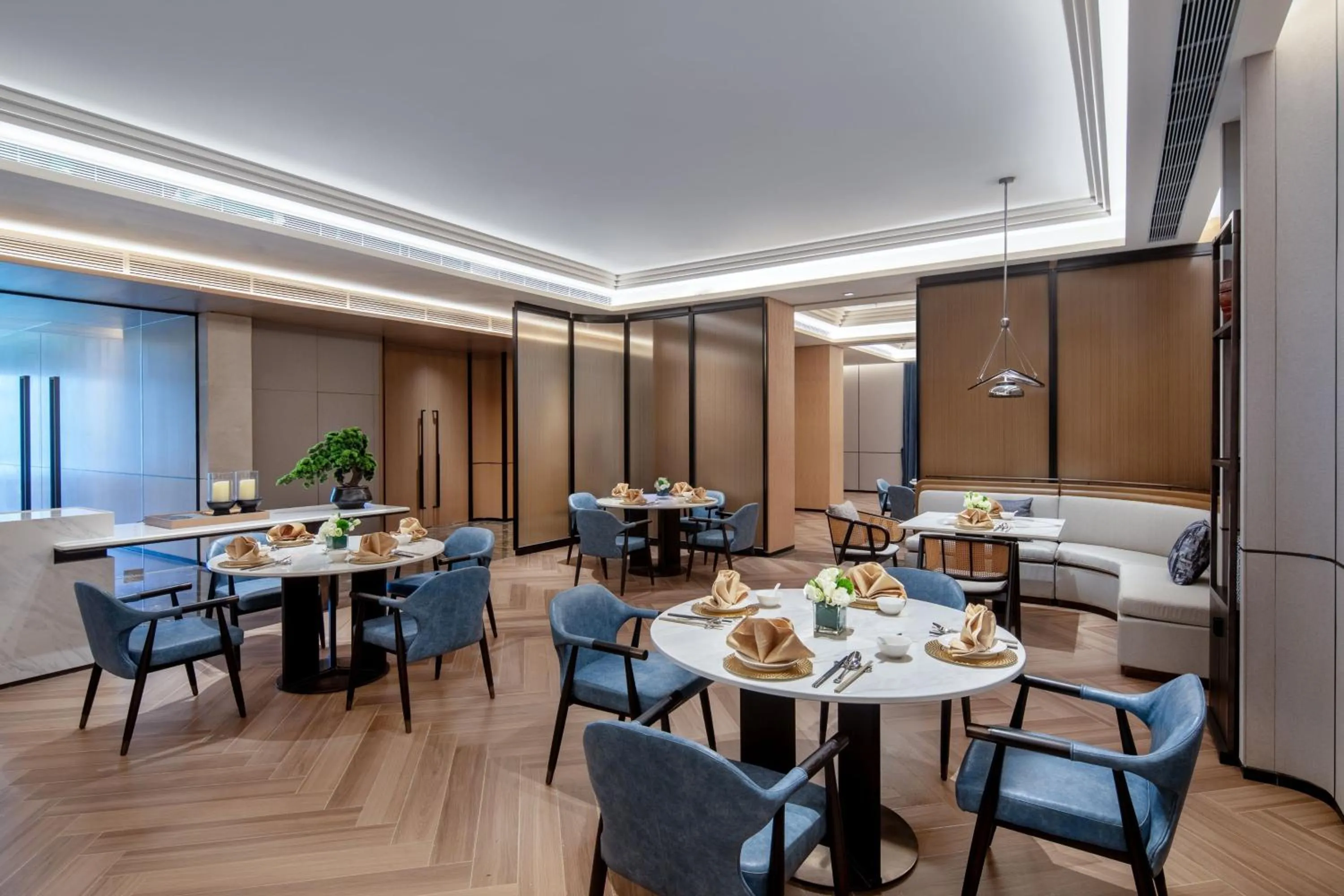 Restaurant/places to eat in Fairfield by Marriott Bijie