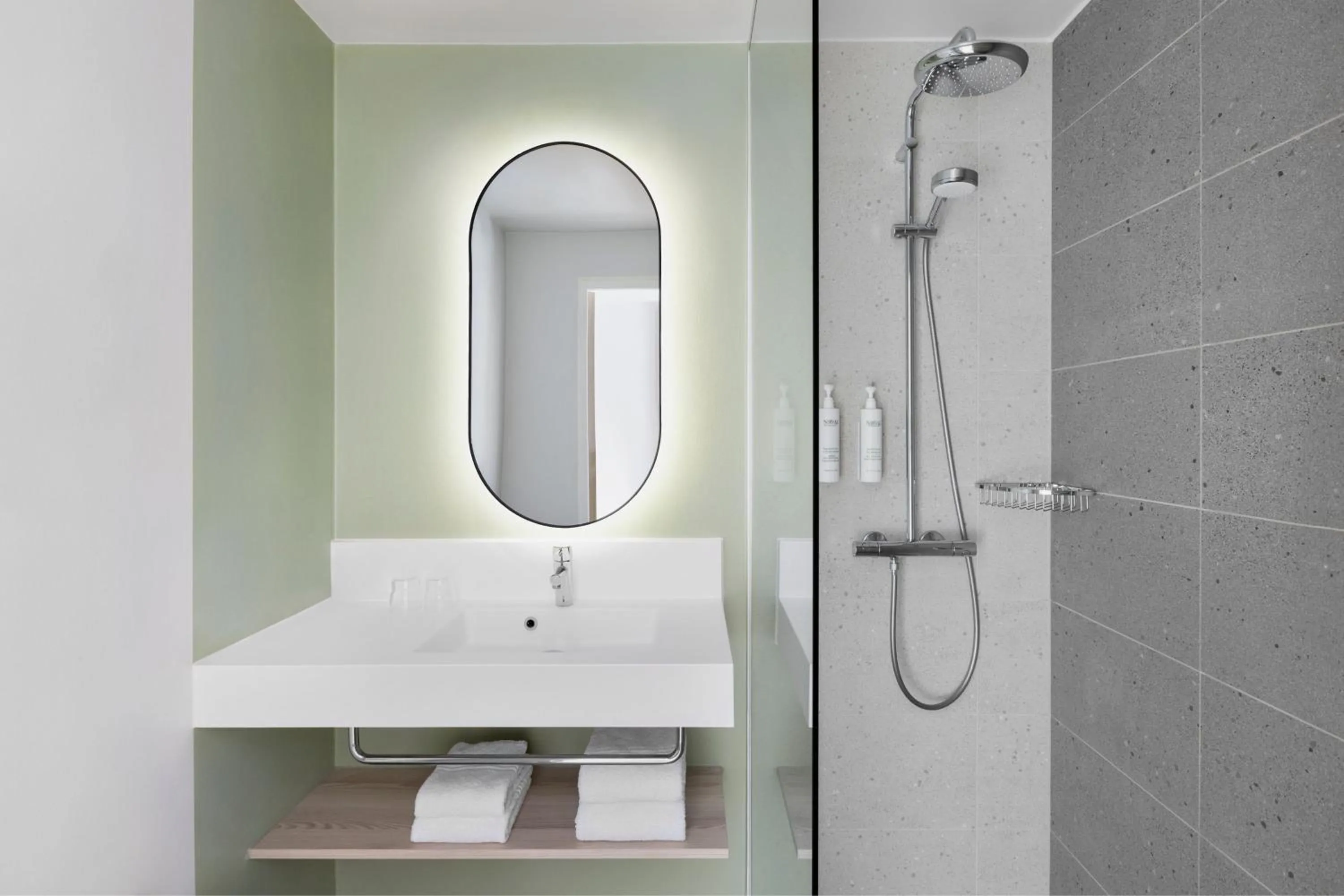 Bathroom in Fairfield by Marriott Copenhagen Nordhavn