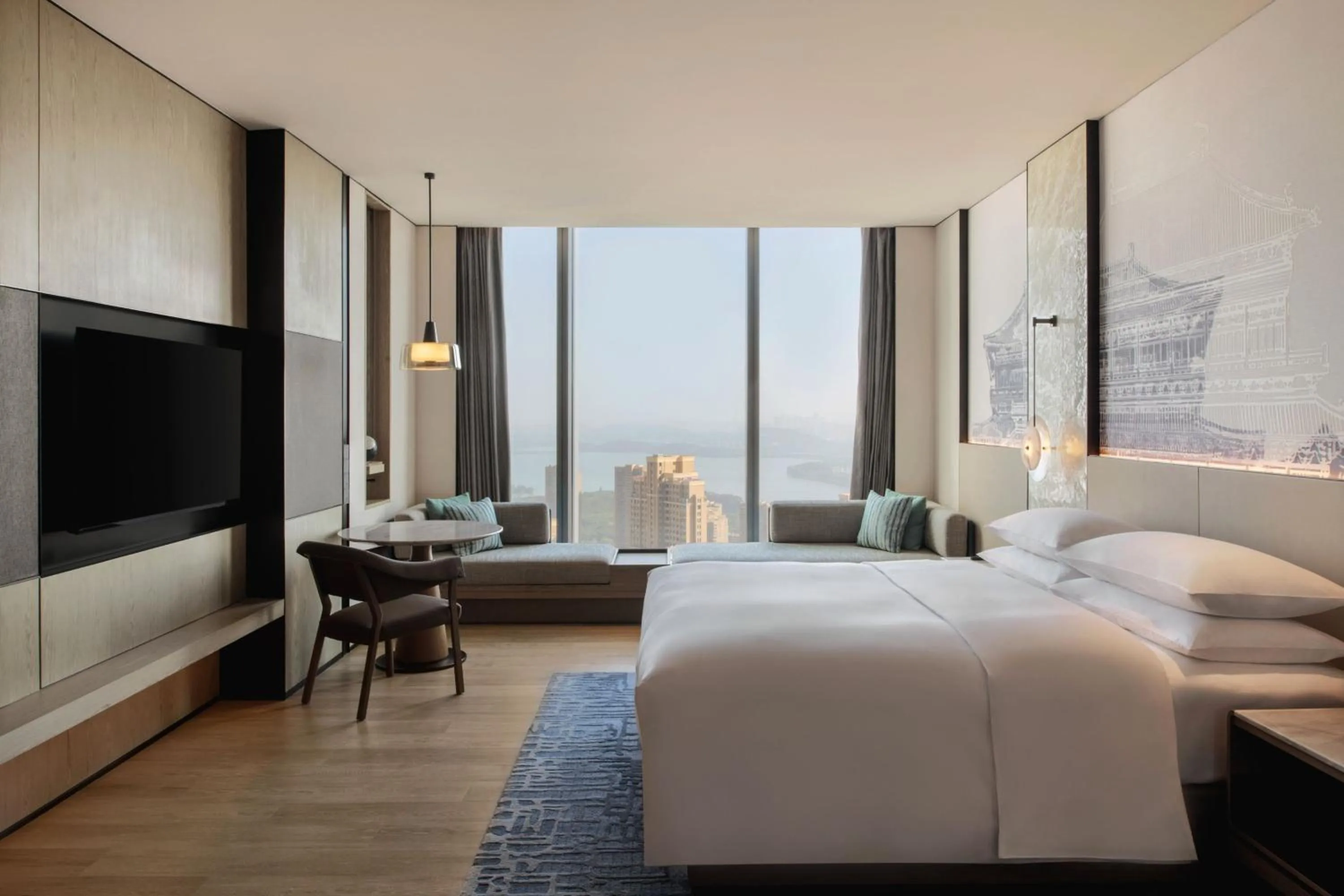 Photo of the whole room, Bed in Wuhan Marriott Hotel Wuchang