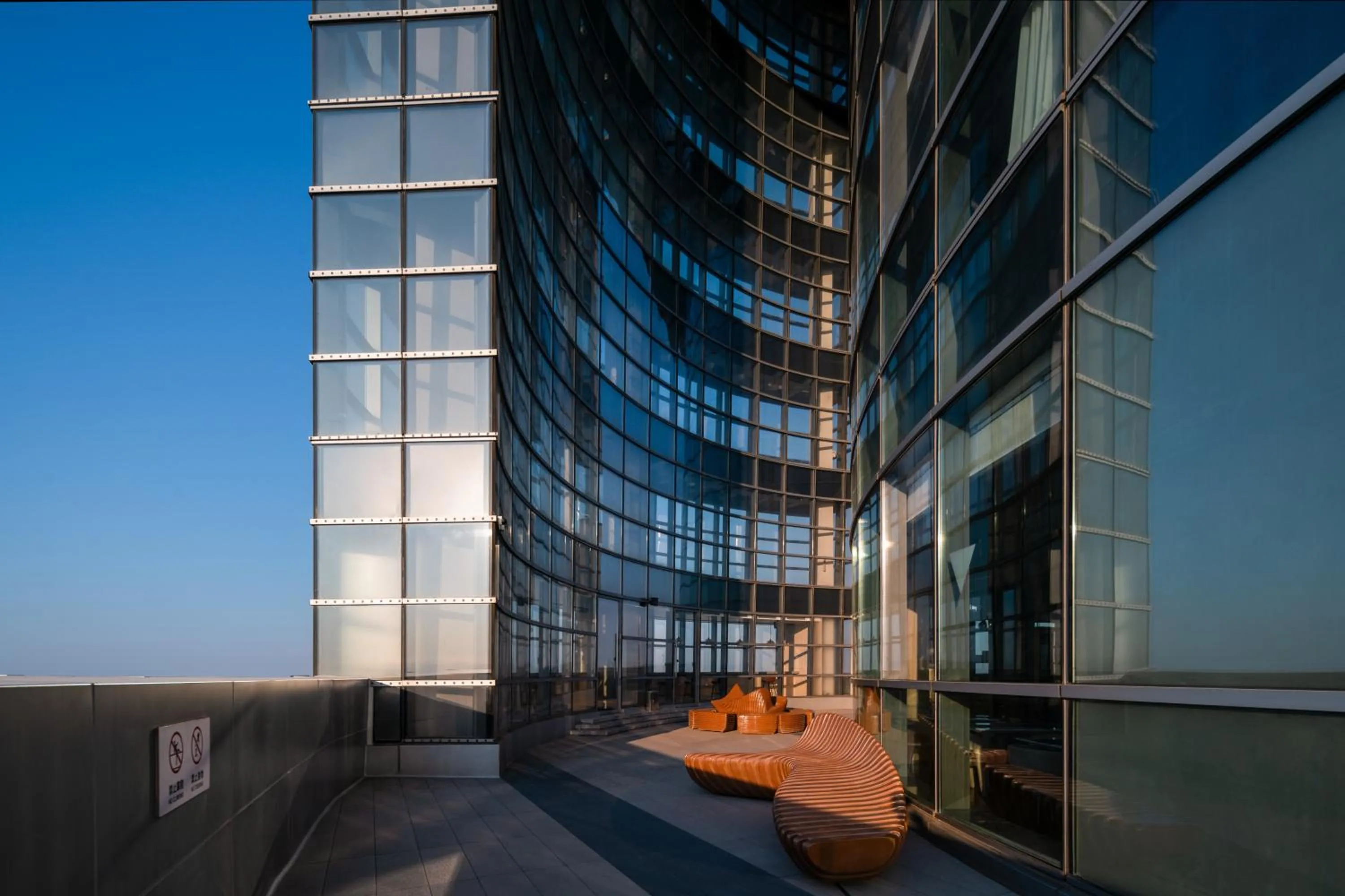 Property building in Wuhan Marriott Hotel Wuchang