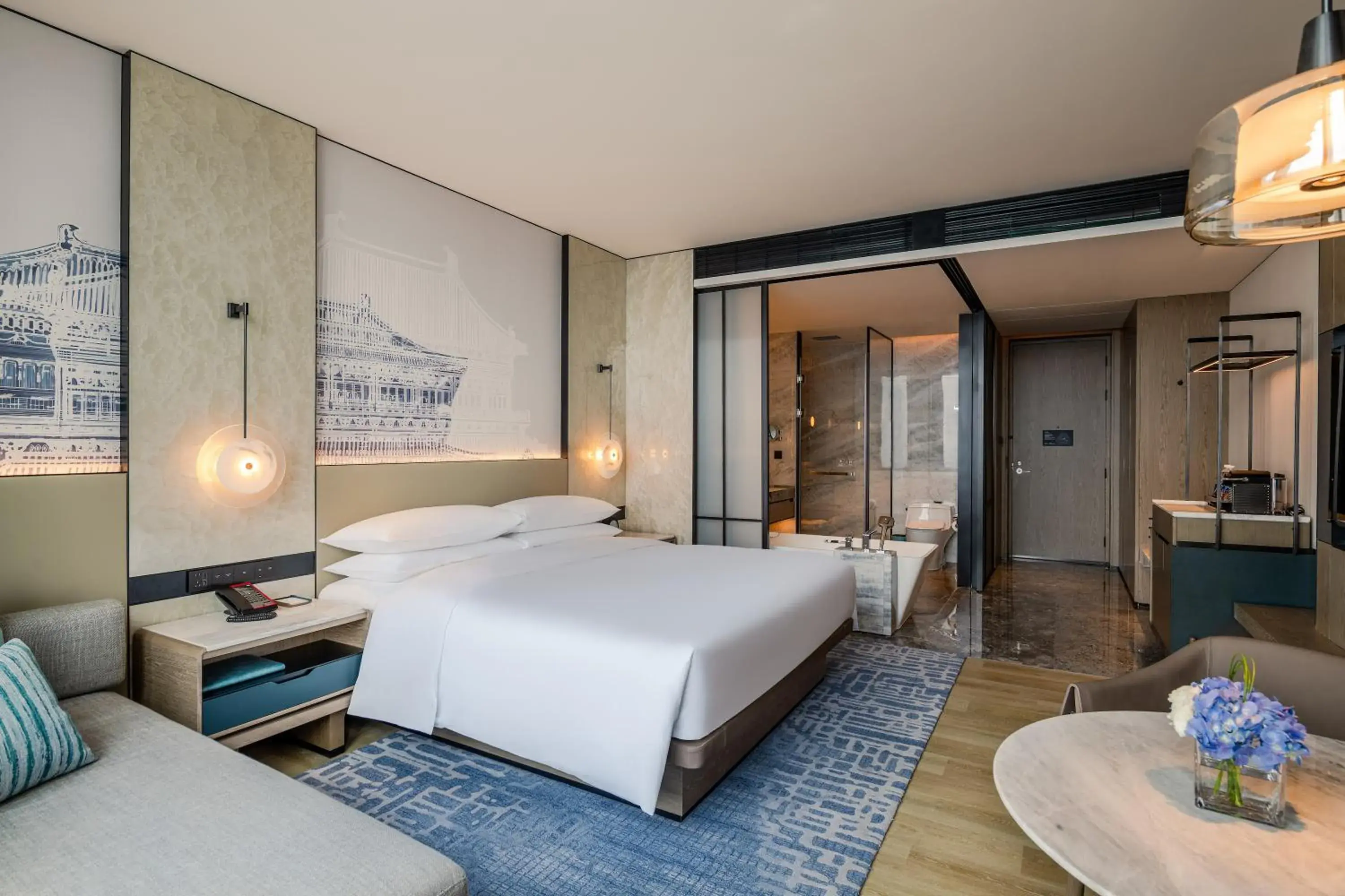 King Room with Eastlake View in Wuhan Marriott Hotel Wuchang King Room with Eastlake View in Wuhan Marriott Hotel Wuchang
