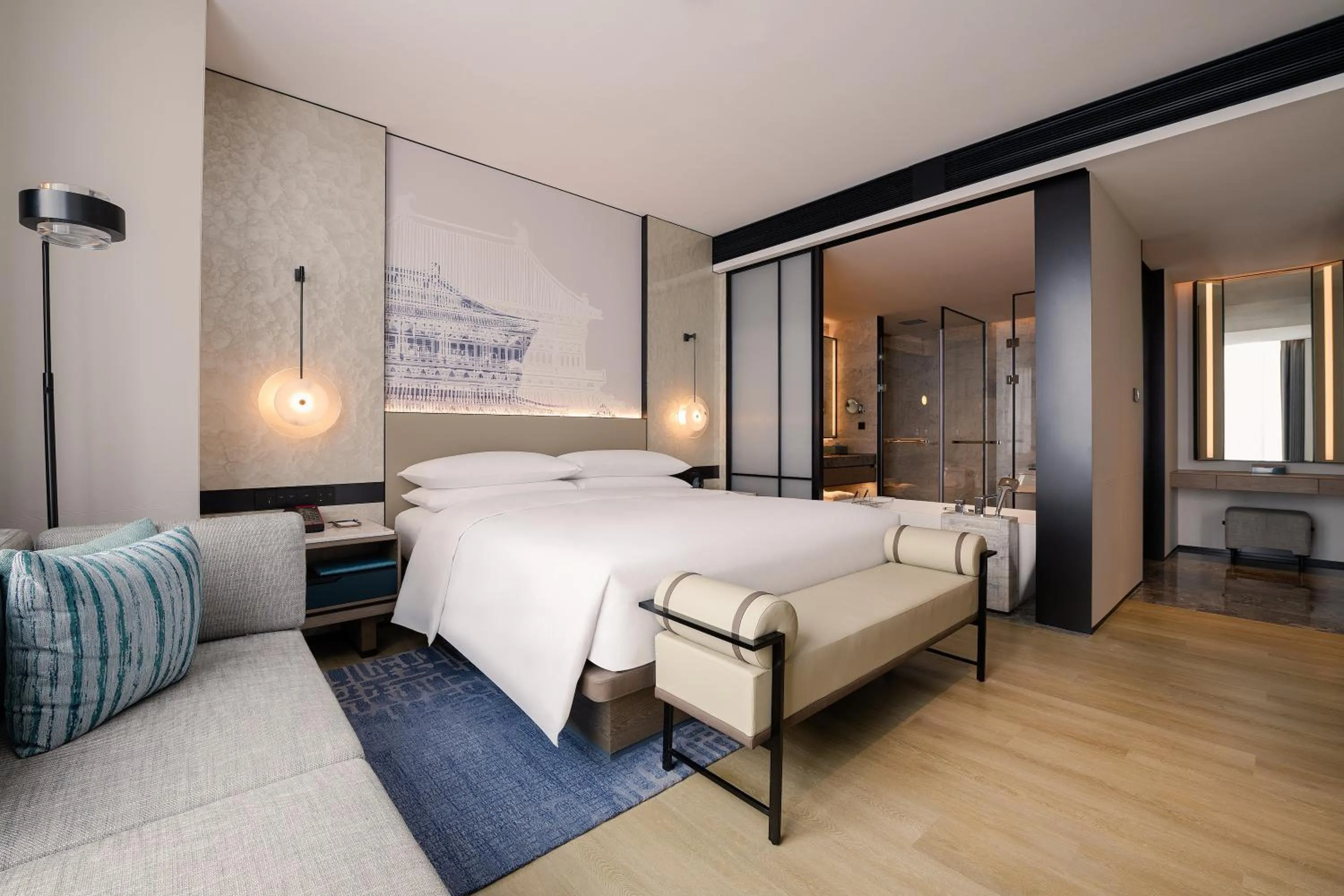 Toilet, Bed in Wuhan Marriott Hotel Wuchang