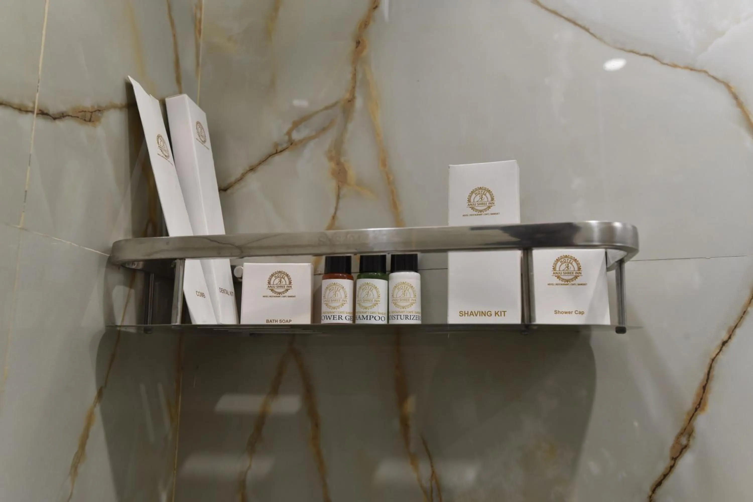 Bathroom in Hotel Anju Shree Inn-Near Jaipur Airport Terminal 1