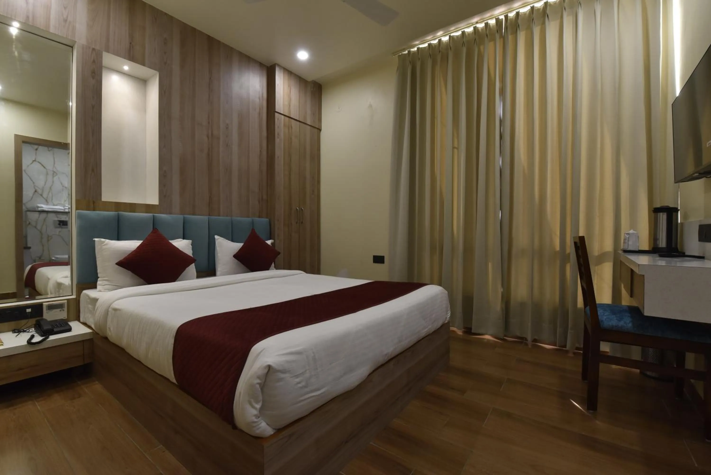 Bedroom in Hotel Anju Shree Inn-Near Jaipur Airport Terminal 1
