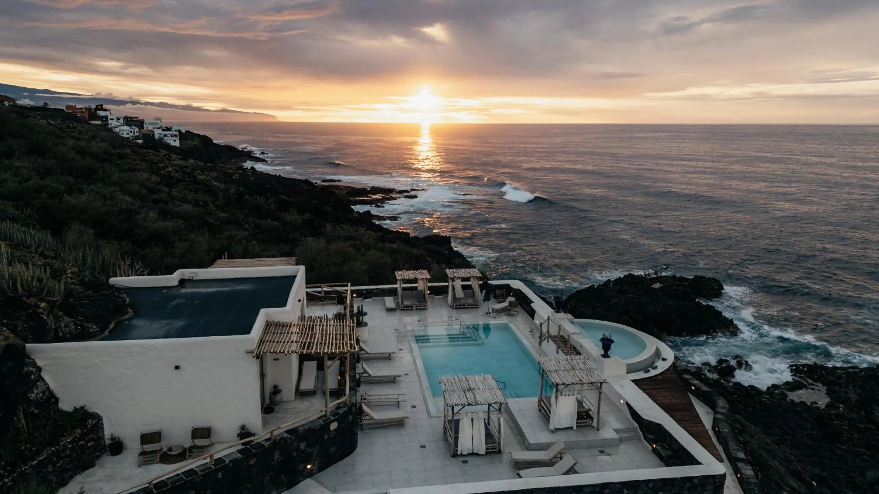 Property building in Boutique Eco Hotel Costa Mágica