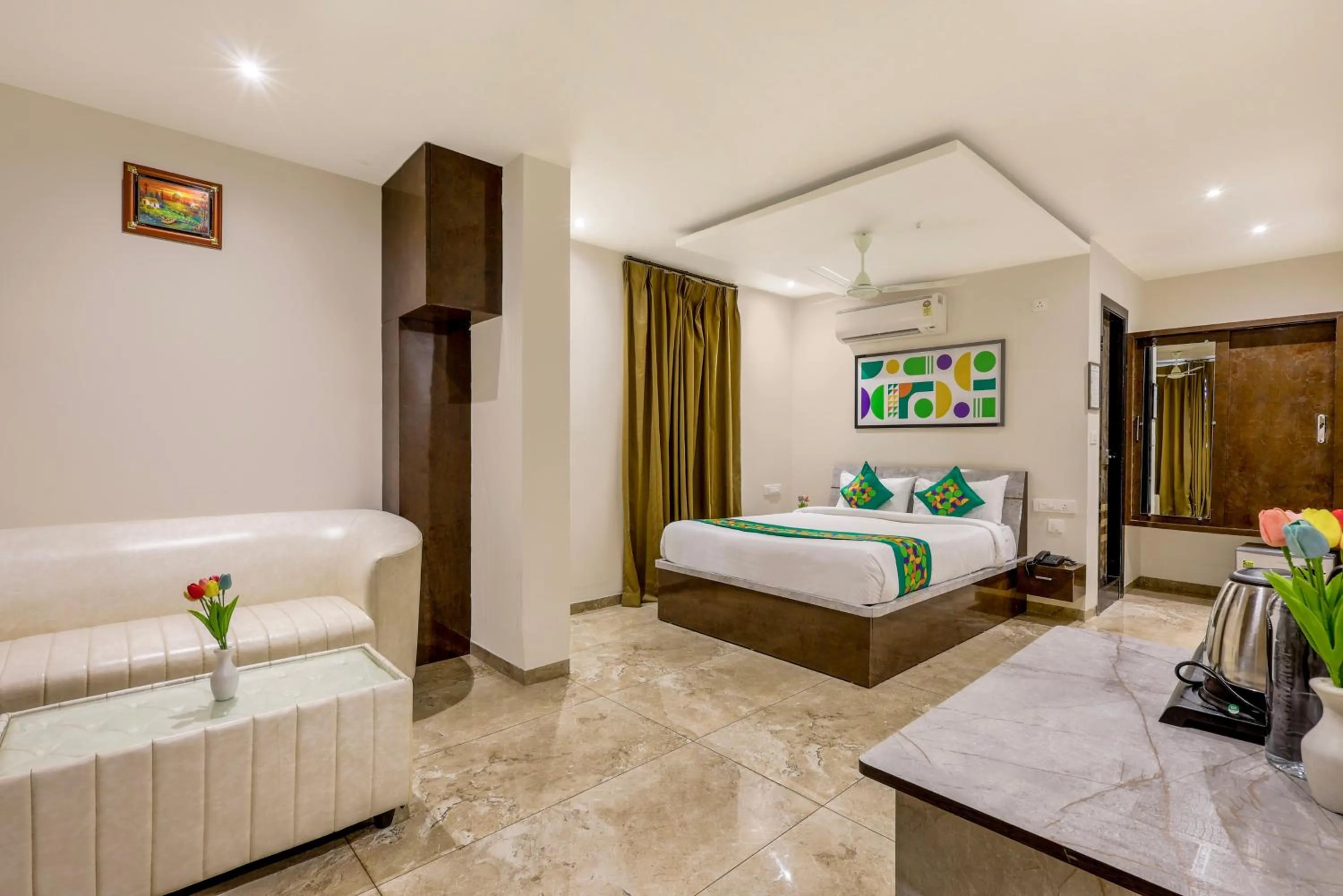 Bedroom, Bed in Treebo Iraa, 5 Minutes From Railway Station