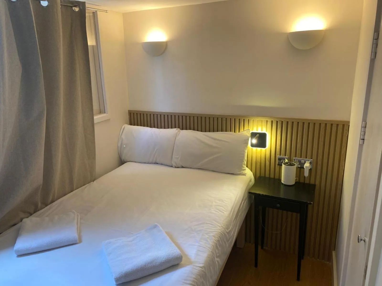 Bed in Exhibition Court Hotel 4