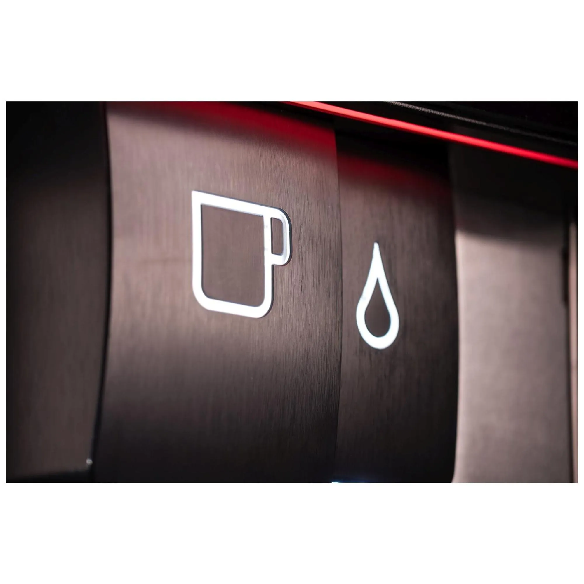 Coffee/tea facilities in Exhibition Court Hotel 4