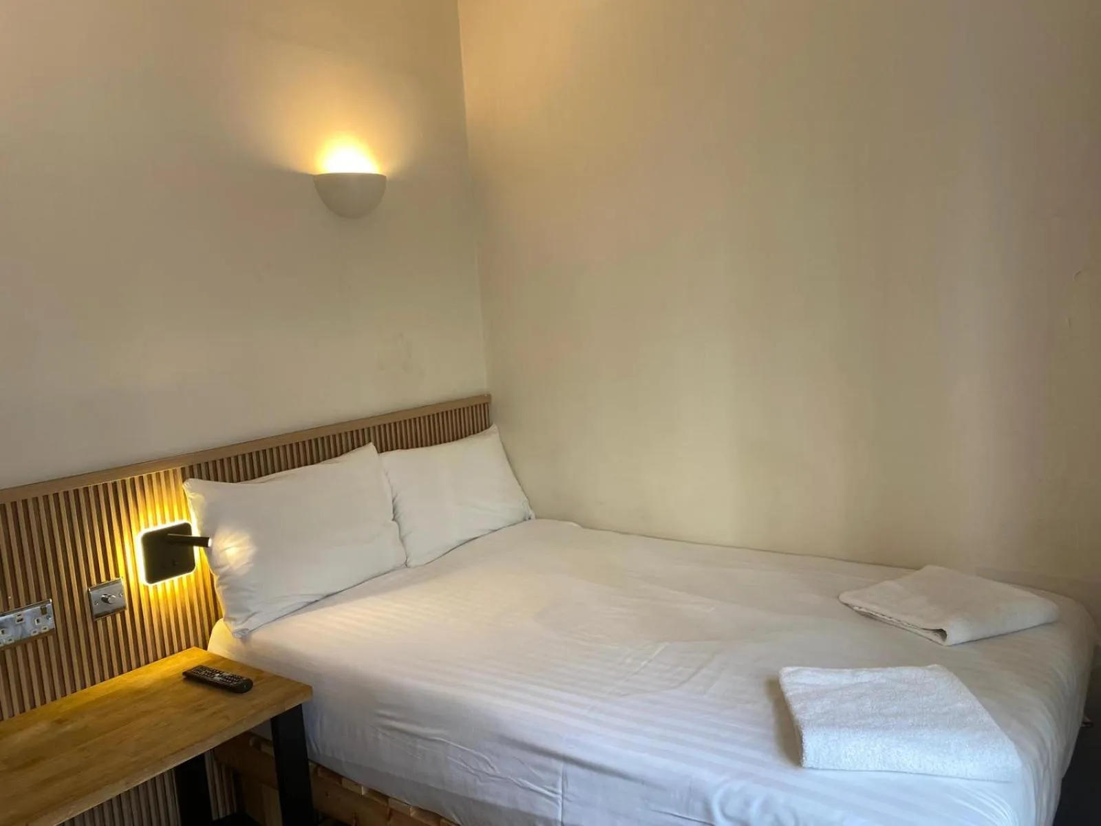 Bed in Exhibition Court Hotel 4