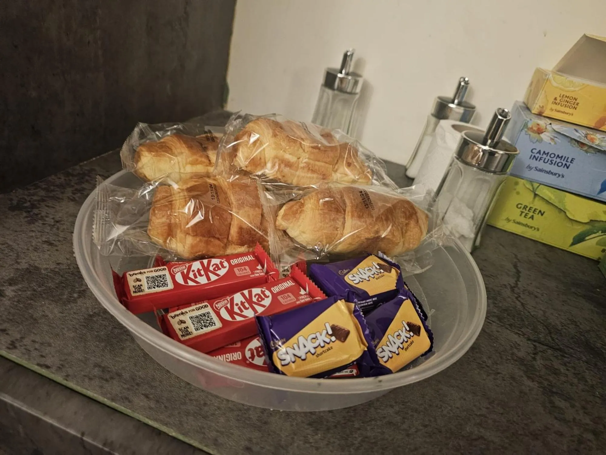 Food in Exhibition Court Hotel 4