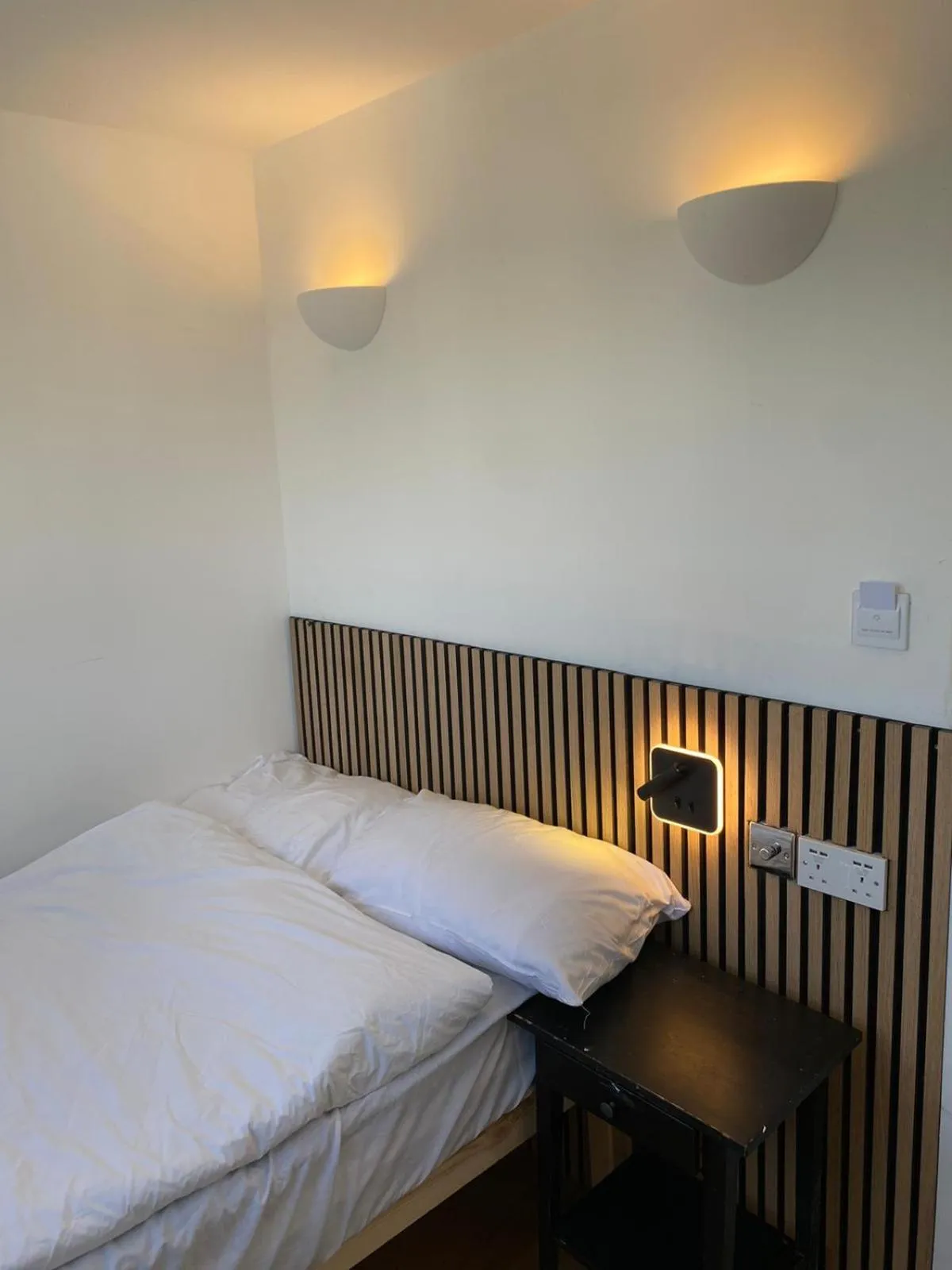 Bedroom, Bed in Exhibition Court Hotel 4