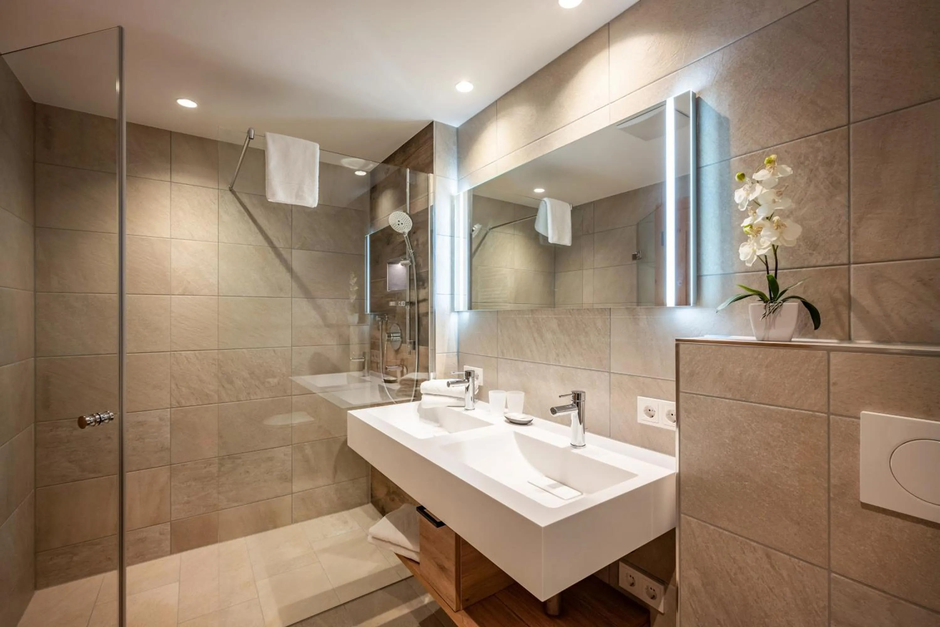 Bathroom in Hotel Pension Alpengruß