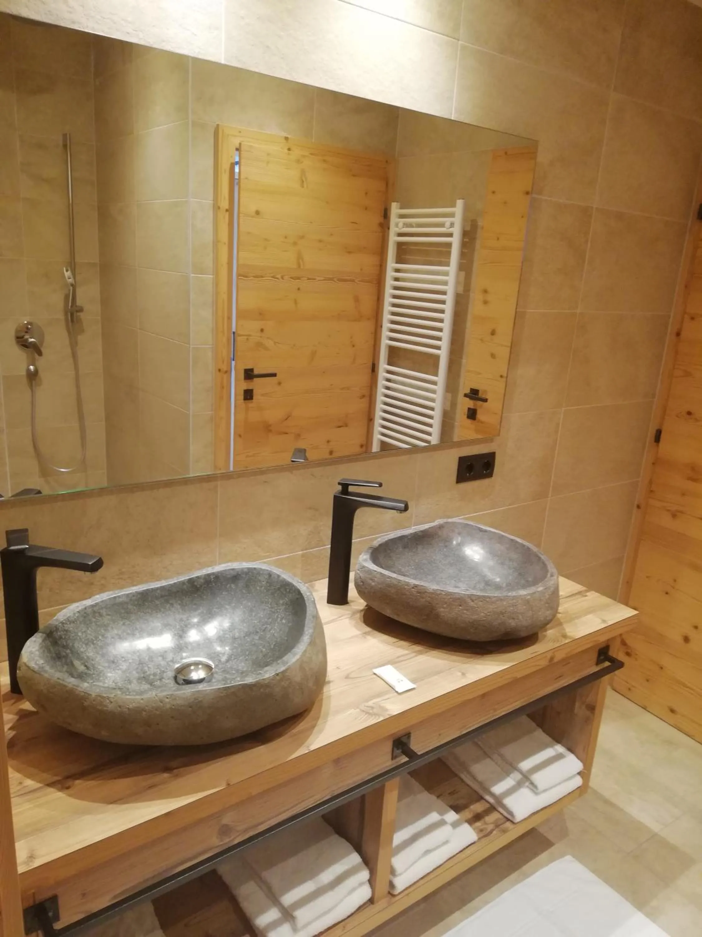 Bathroom in Hotel Pension Alpengruß
