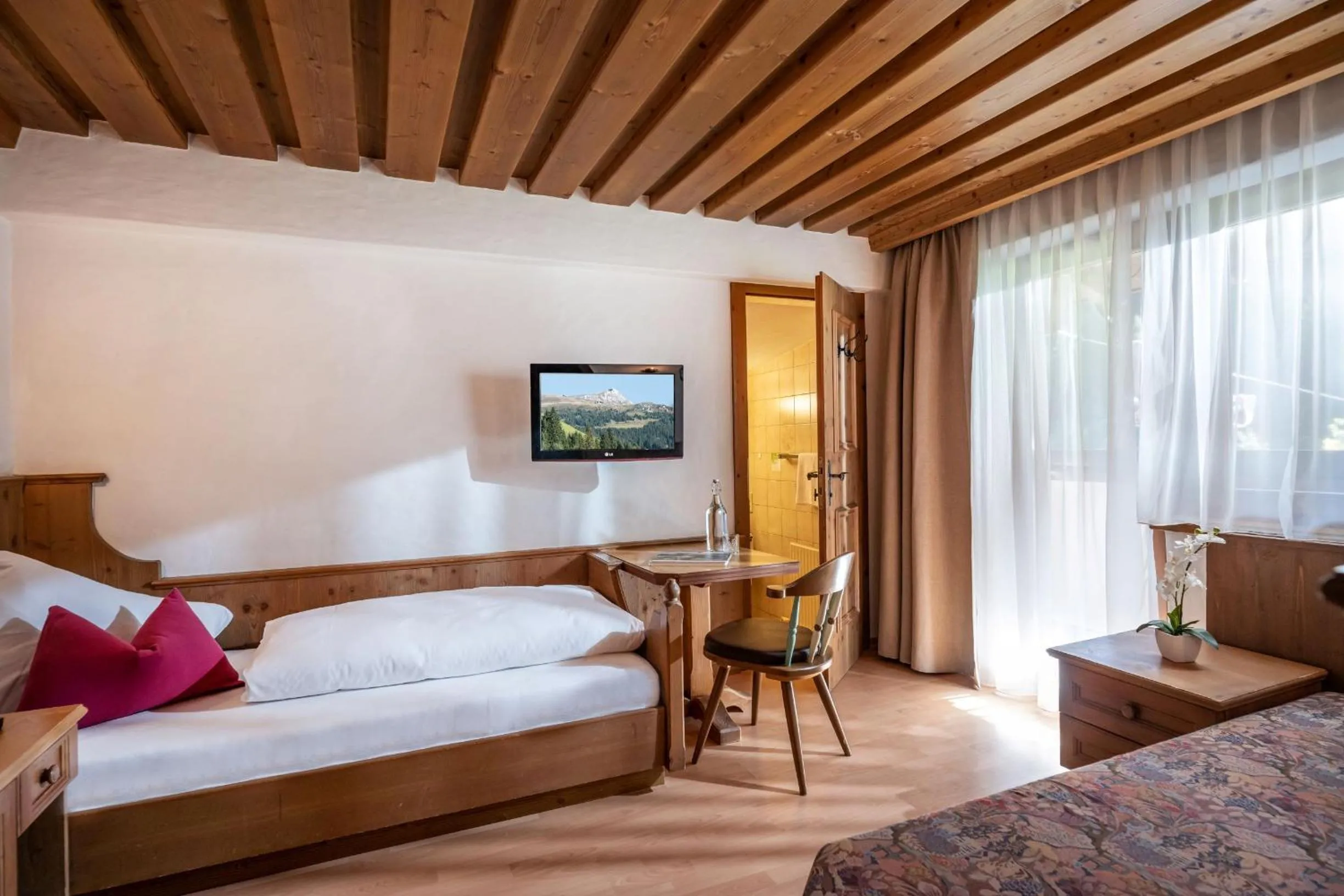 River view, Bed in Hotel Pension Alpengruß