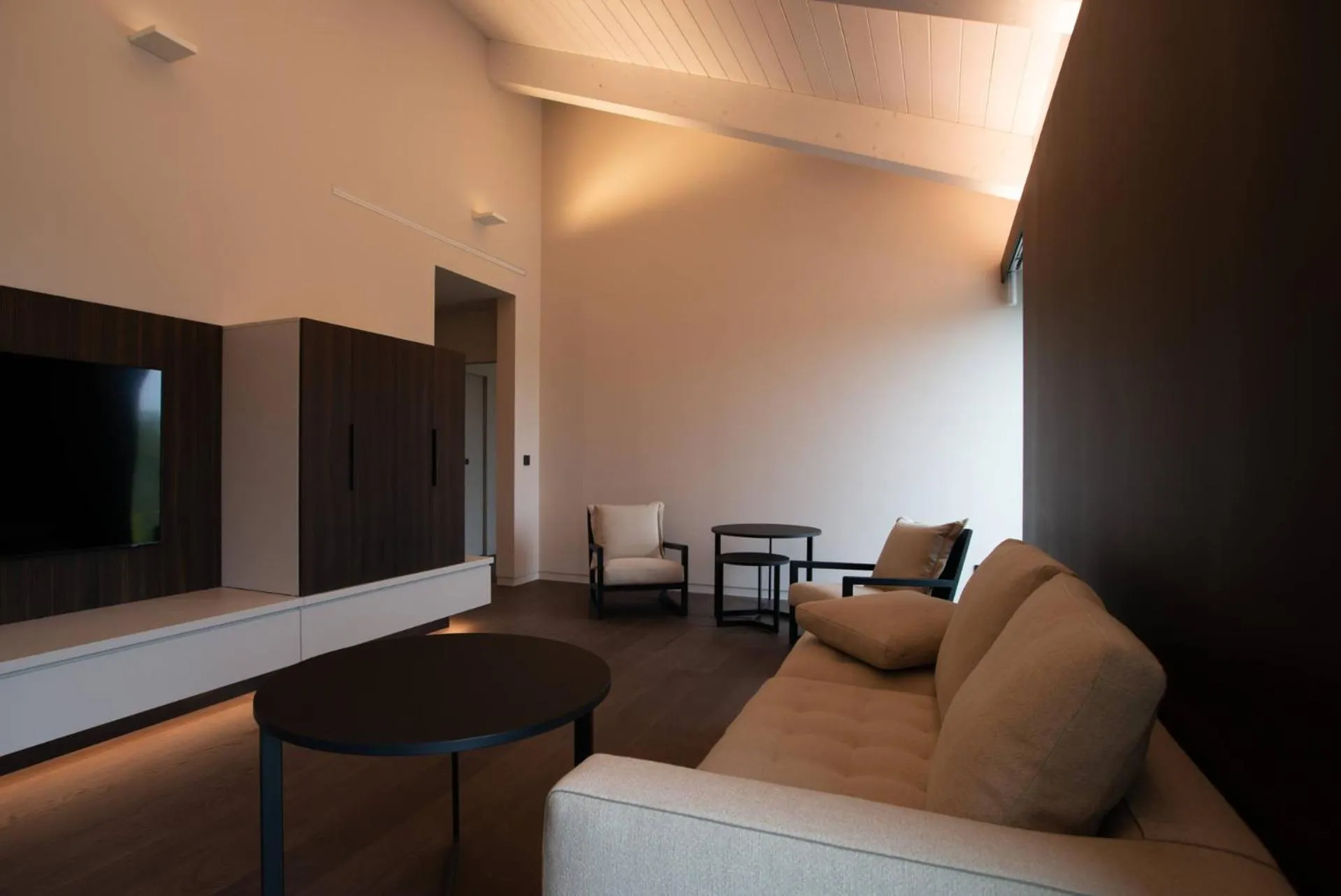 TV and multimedia in Le Cattedrali Relais by Laqua Collection