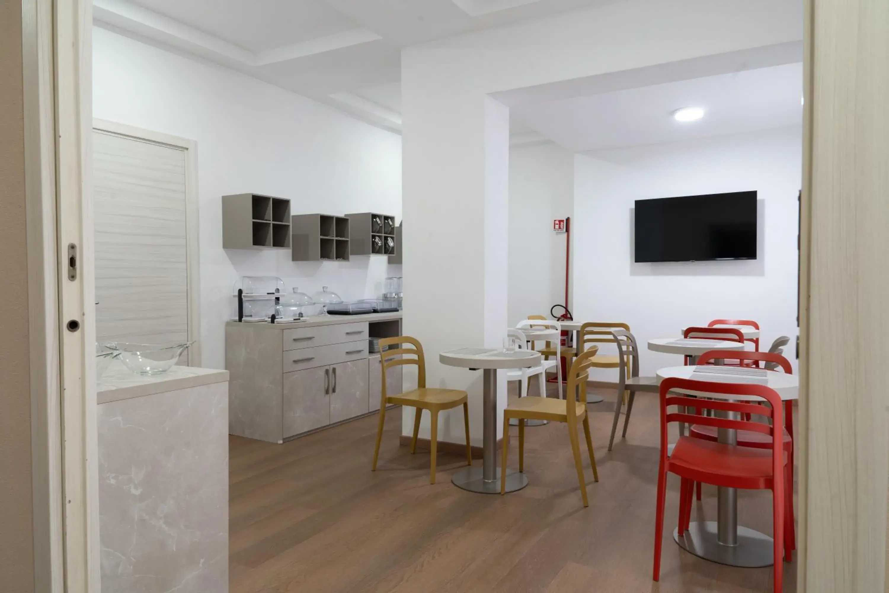 Breakfast in THE SUN HOTEL BOUTIQUE NAPOLI Breakfast in THE SUN HOTEL BOUTIQUE NAPOLI