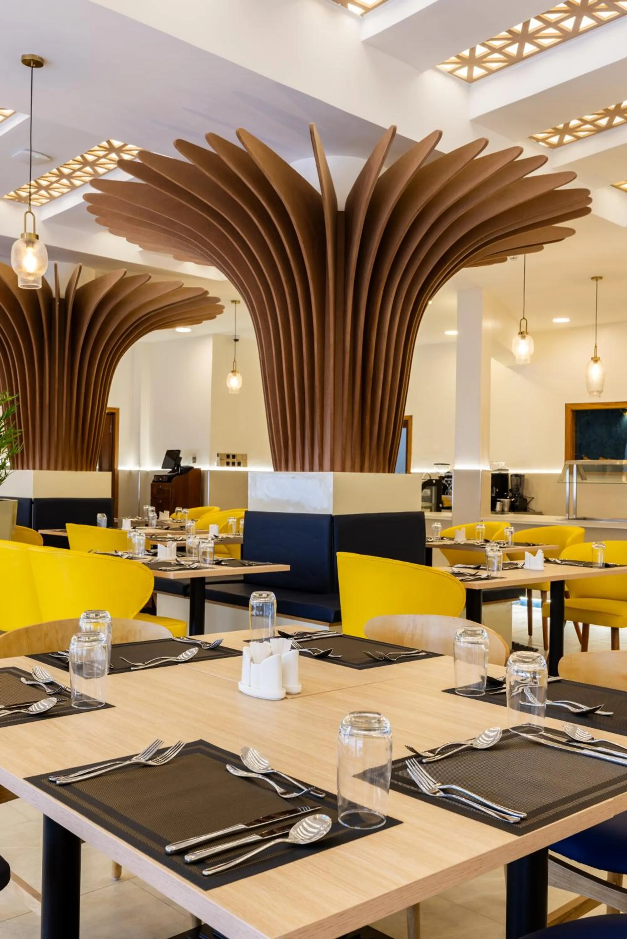 Restaurant/places to eat in Premium Inn Mombasa City